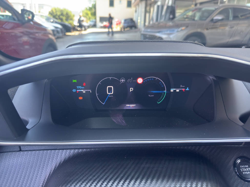PEUGEOT 208 1.2 Hybrid 145 GT Exclusive-image-5