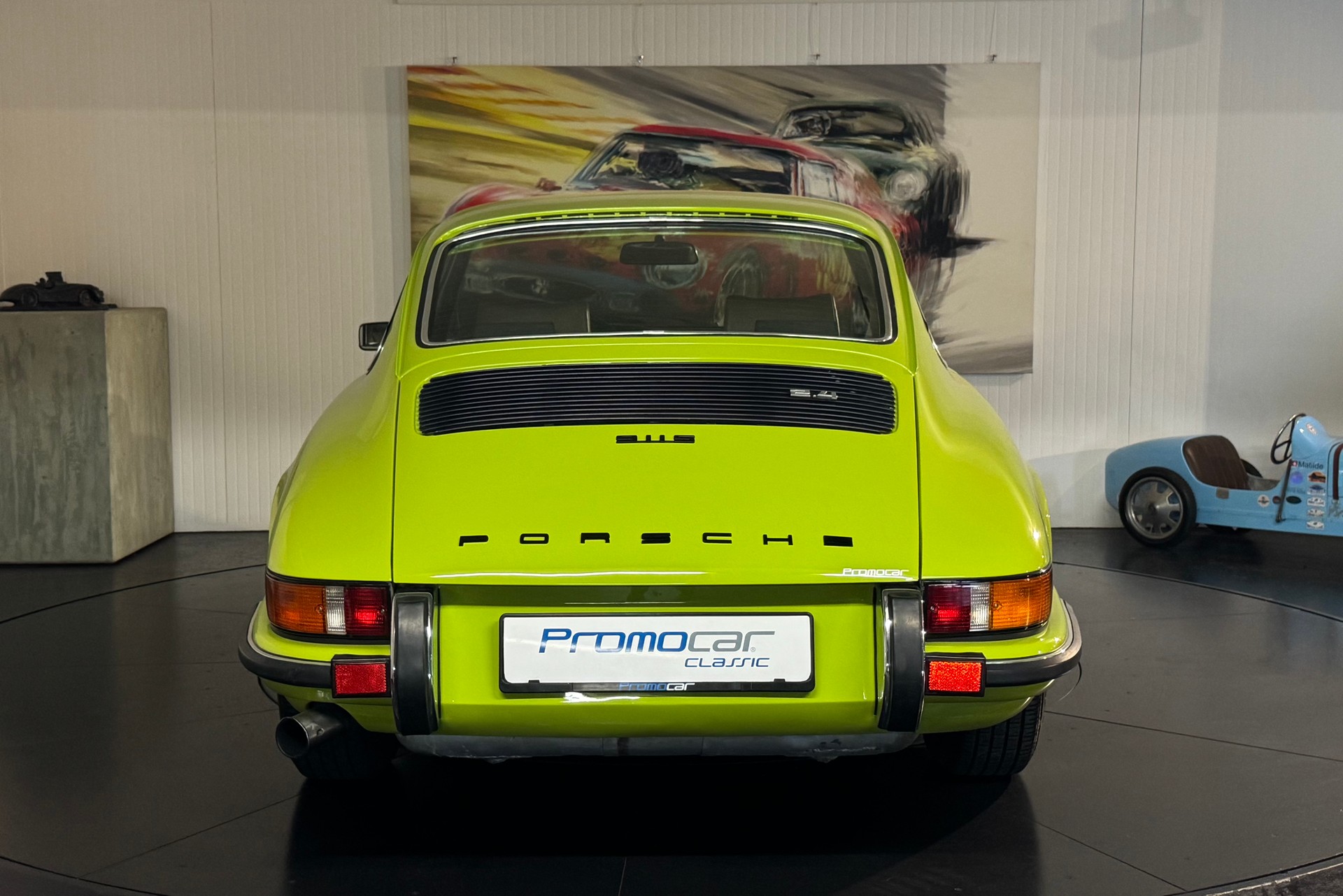 PORSCHE 911 S 2.4-showroom-element-3