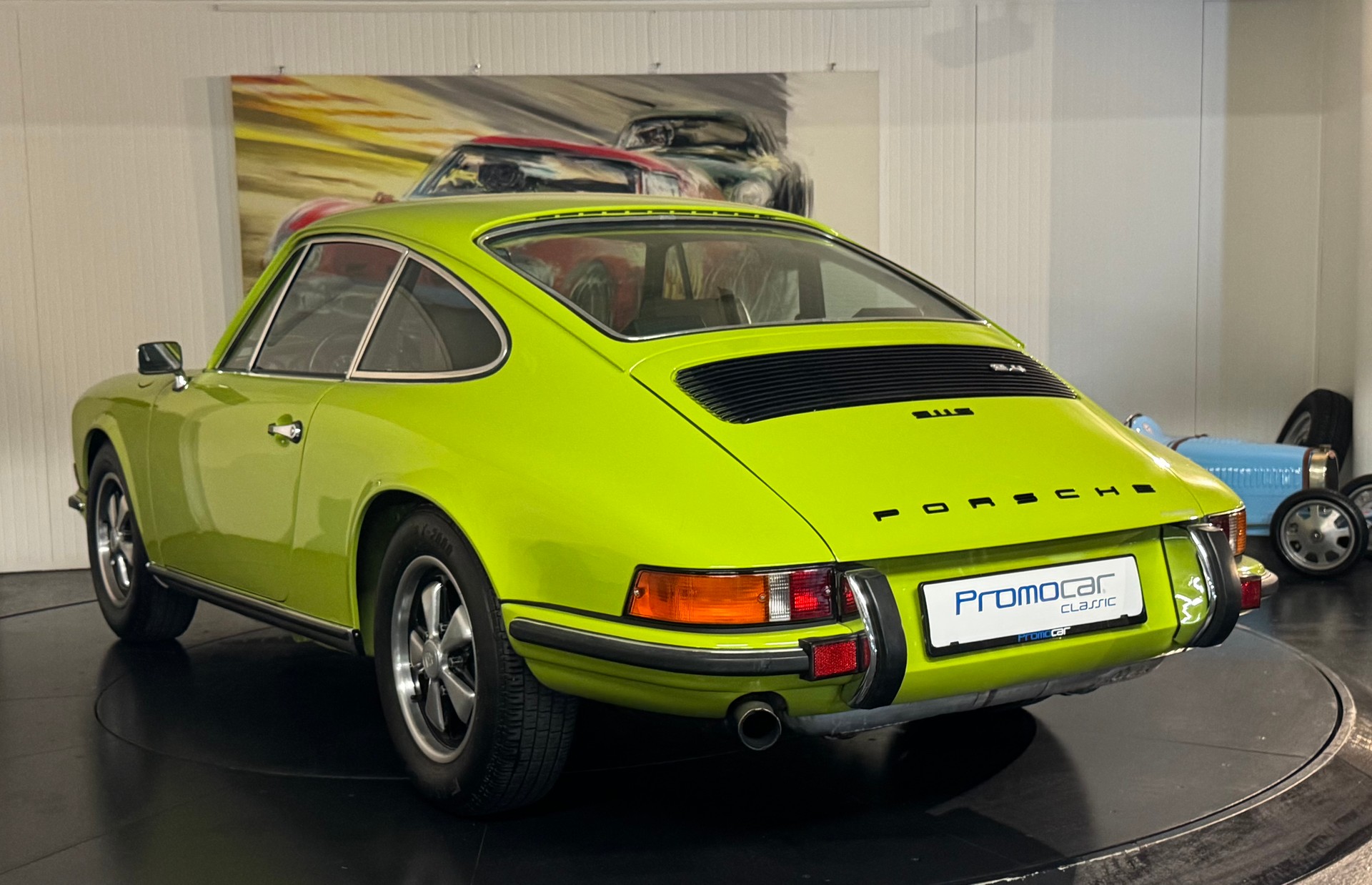 PORSCHE 911 S 2.4-showroom-element-2