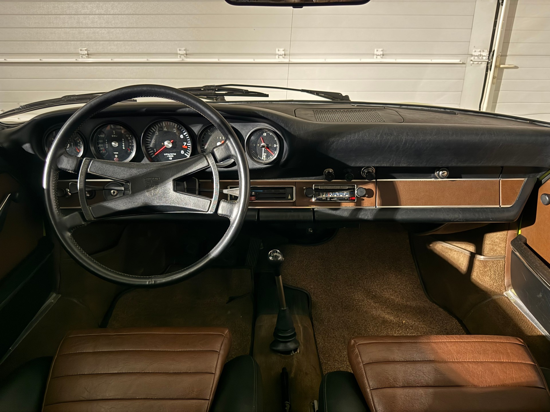 PORSCHE 911 S 2.4-image-16