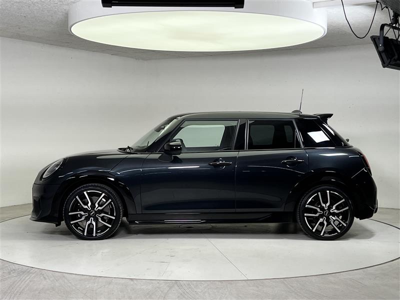 MINI Cooper S DKG-showroom-element-2