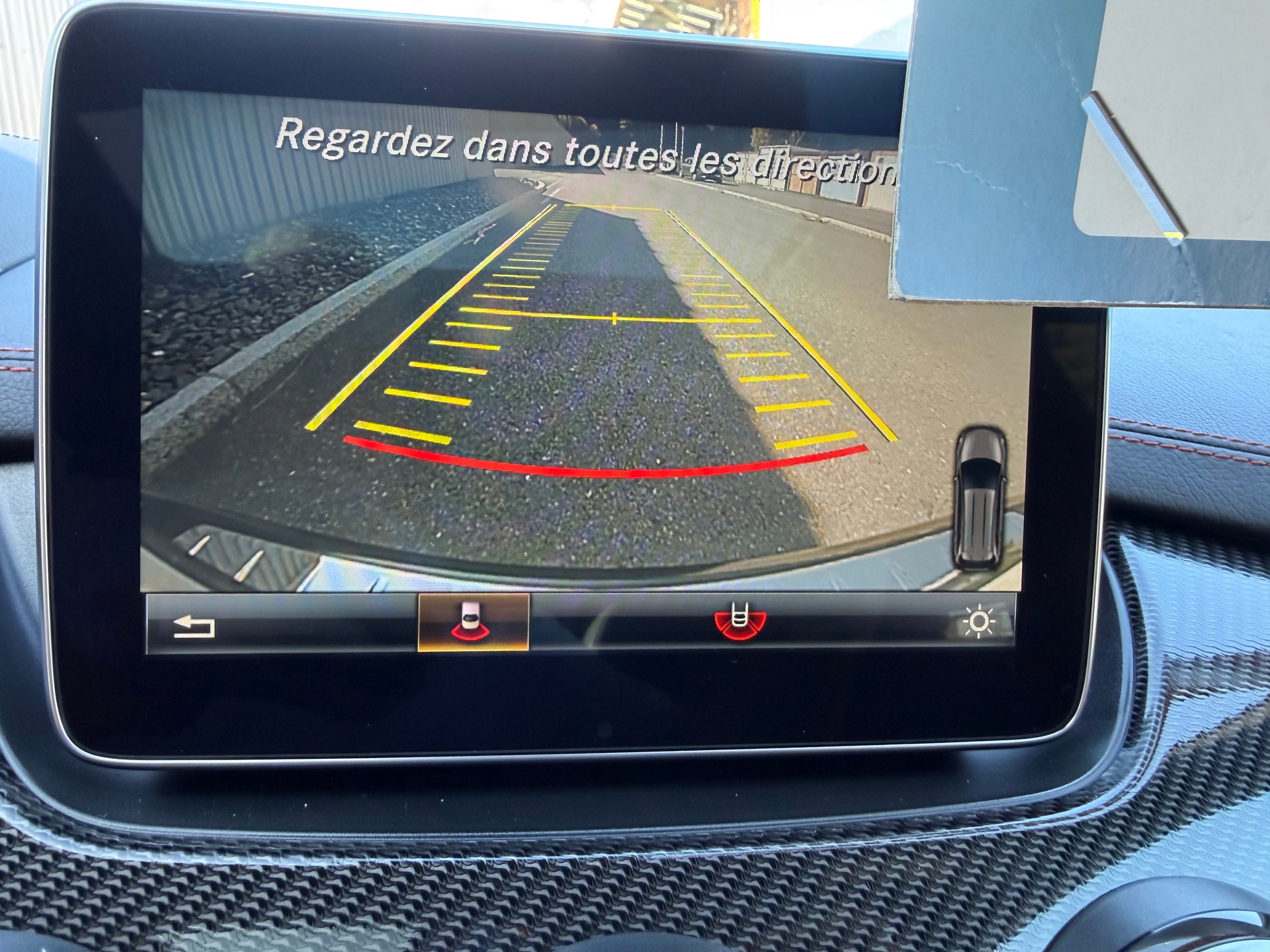 MERCEDES-BENZ B 220 AMG Line 4Matic 7G-DCT-image-14