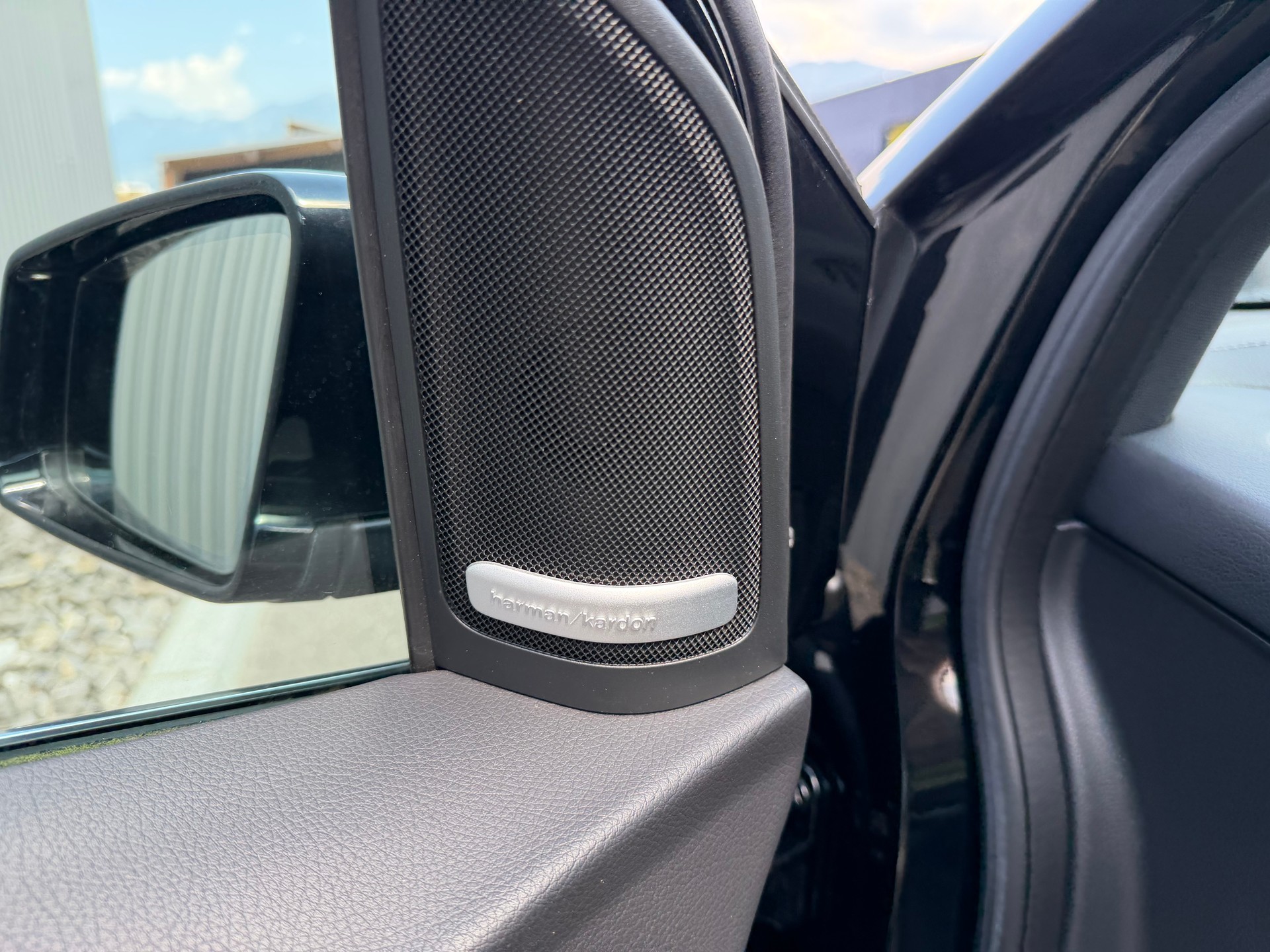 MERCEDES-BENZ B 220 AMG Line 4Matic 7G-DCT-image-16