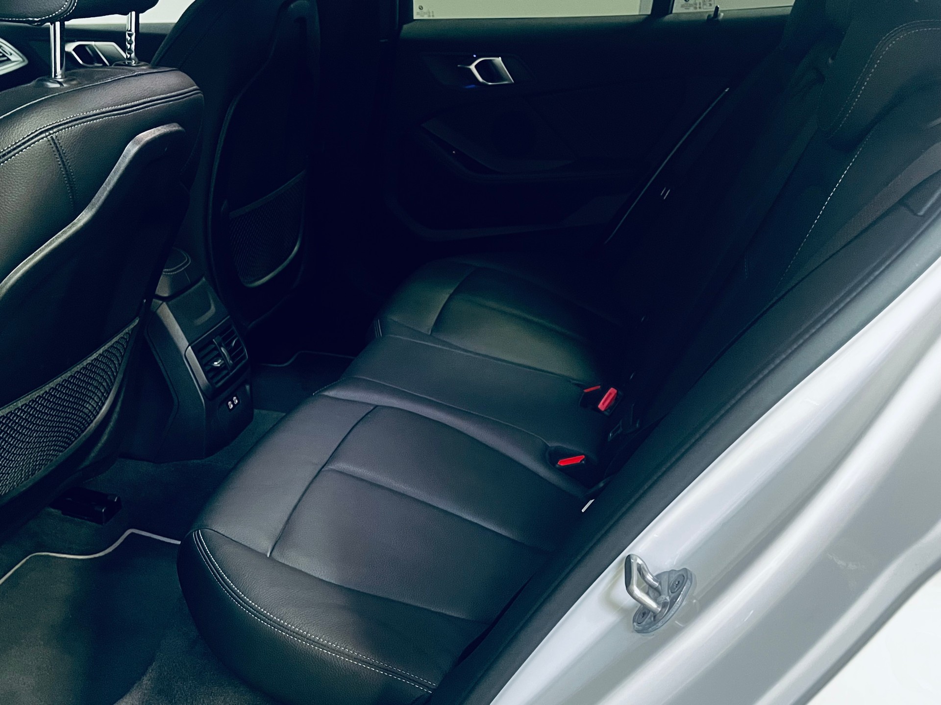 BMW 118i Sport Line Steptronic-image-17