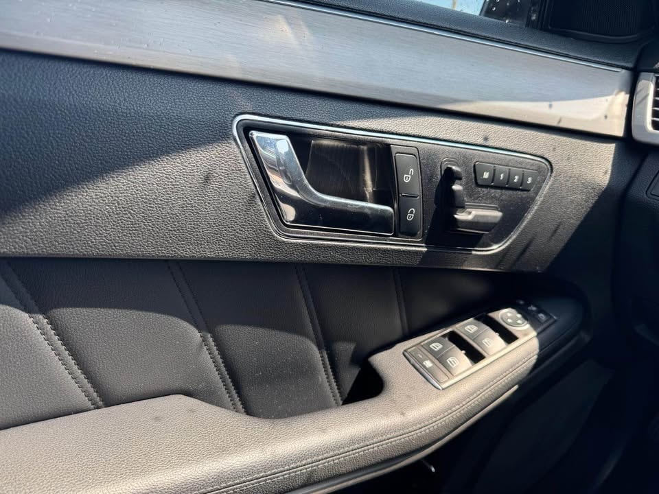 MERCEDES-BENZ E 350 CDI BlueEff. Avantgarde 4Matic 7G-Tronic-image-12
