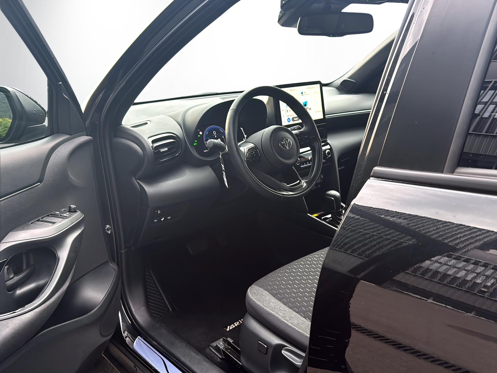 TOYOTA Yaris Cross 1.5 VVT-i HSD Trend AWD-i-image-8