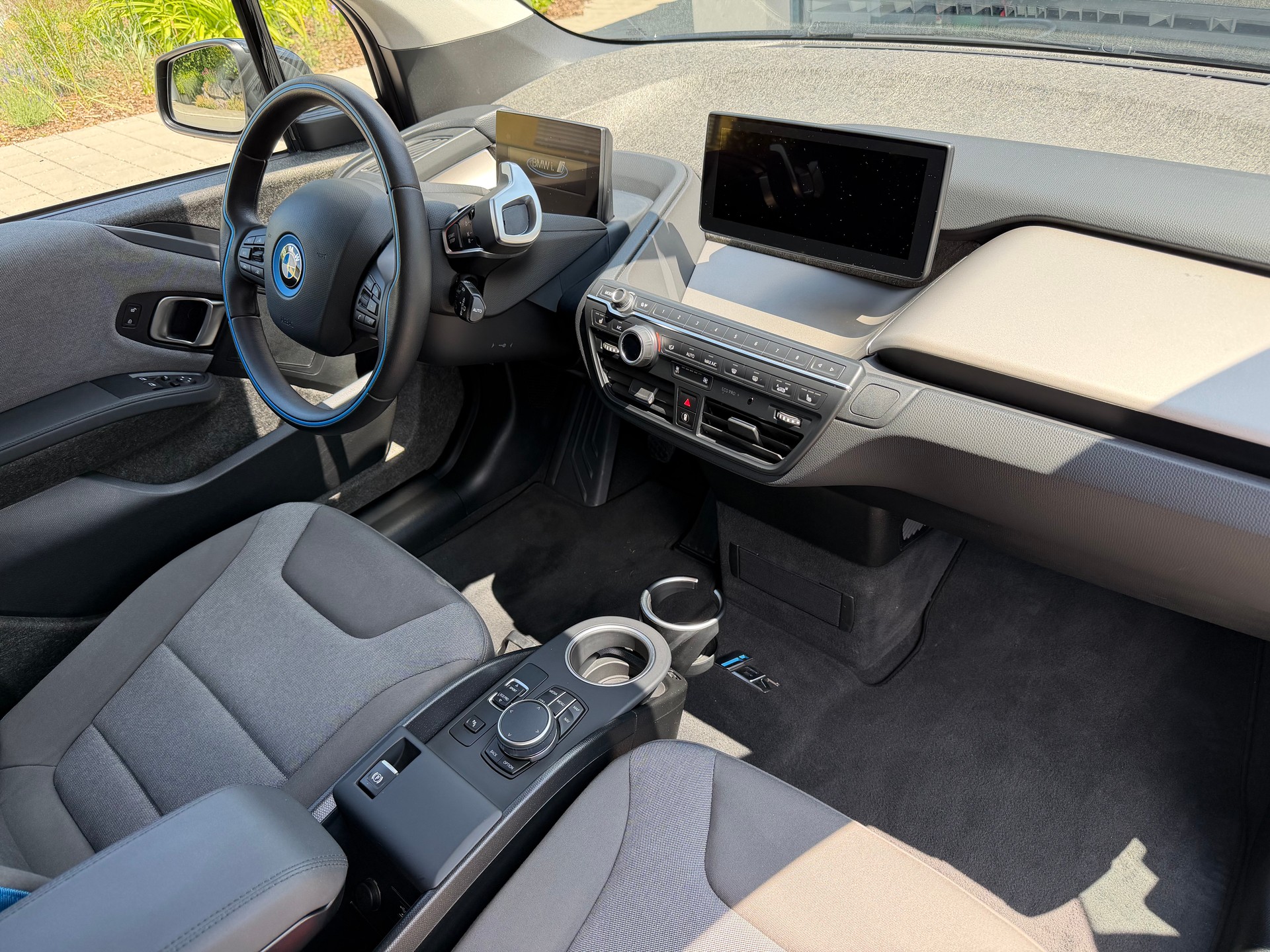 BMW BMW i3s (120Ah)-image-5