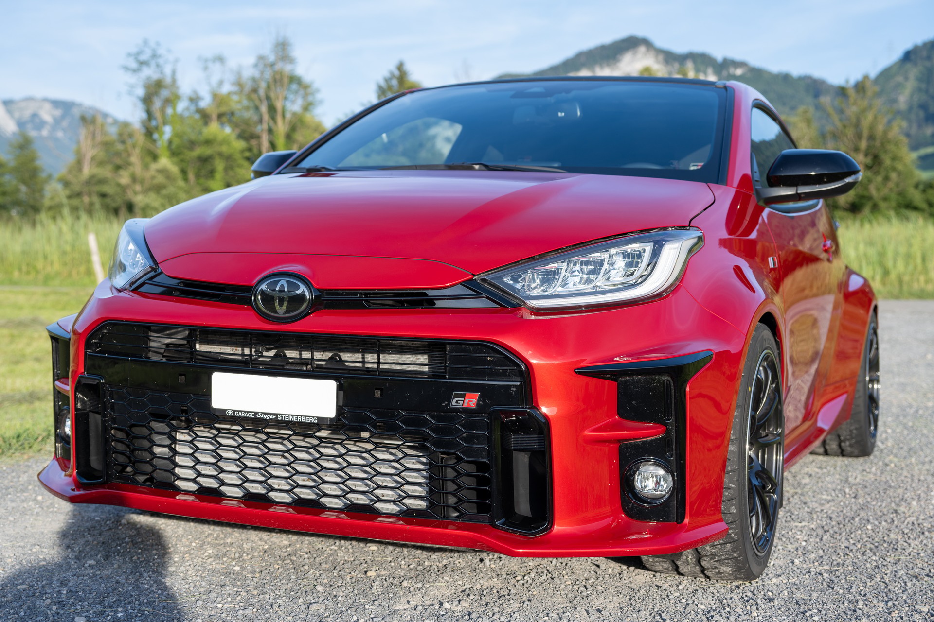 TOYOTA 1.6 Turbo Sport 4x4-image-1