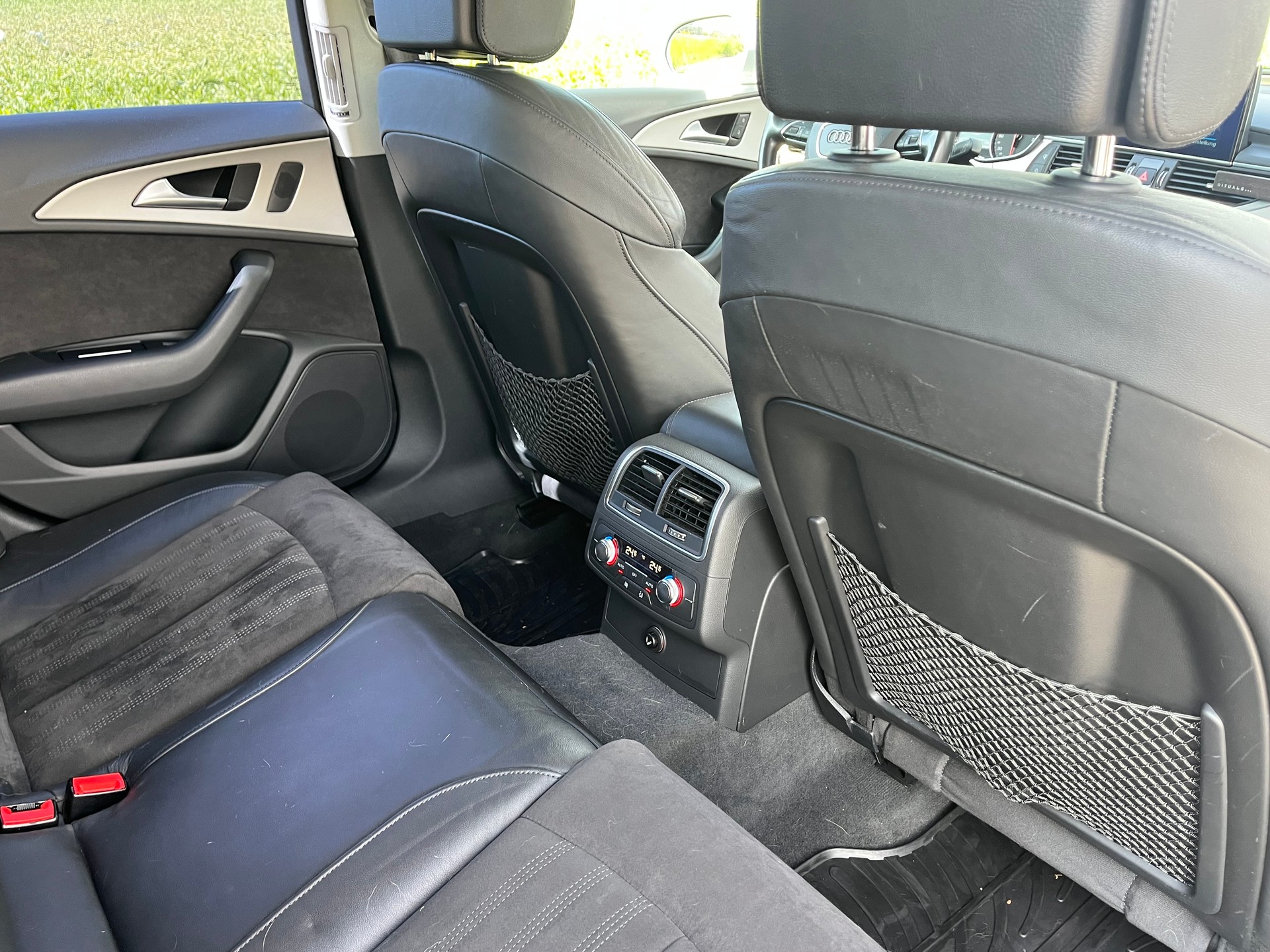 AUDI A6 Avant 3.0 TDI V6 quattro S-tronic-image-12