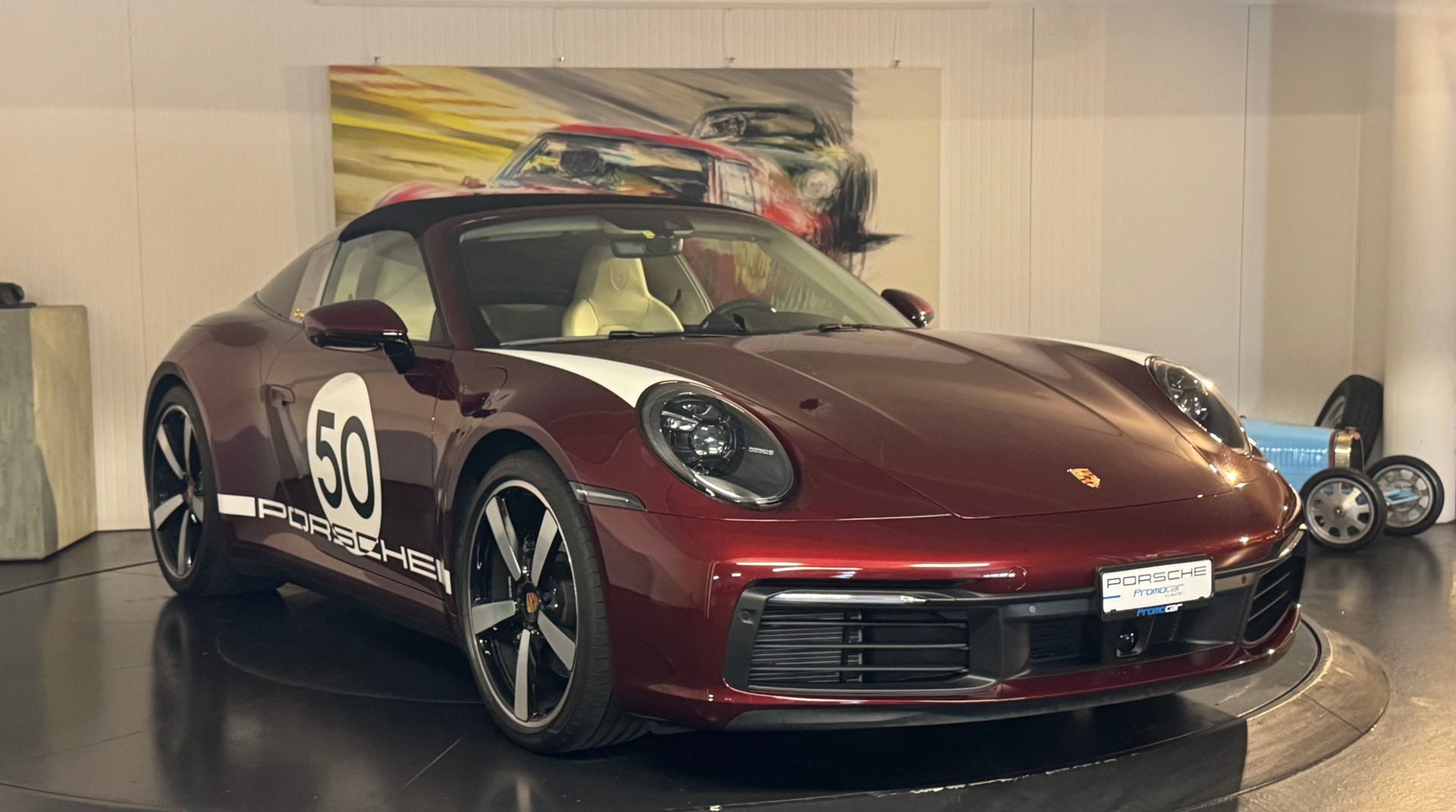 PORSCHE 911 Targa 4S Heritage Design Edition PDK-image-9