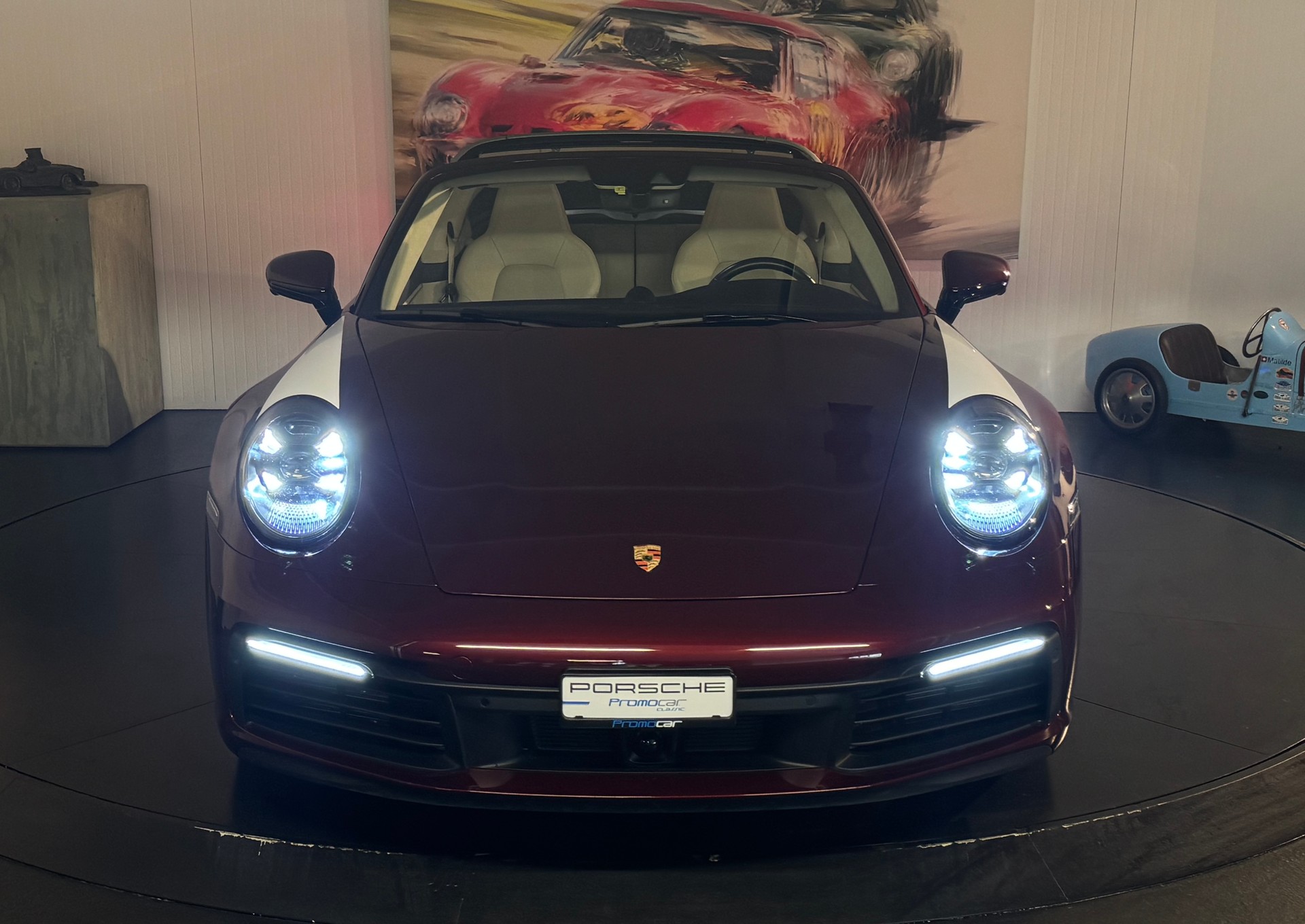 PORSCHE 911 Targa 4S Heritage Design Edition PDK-image-11