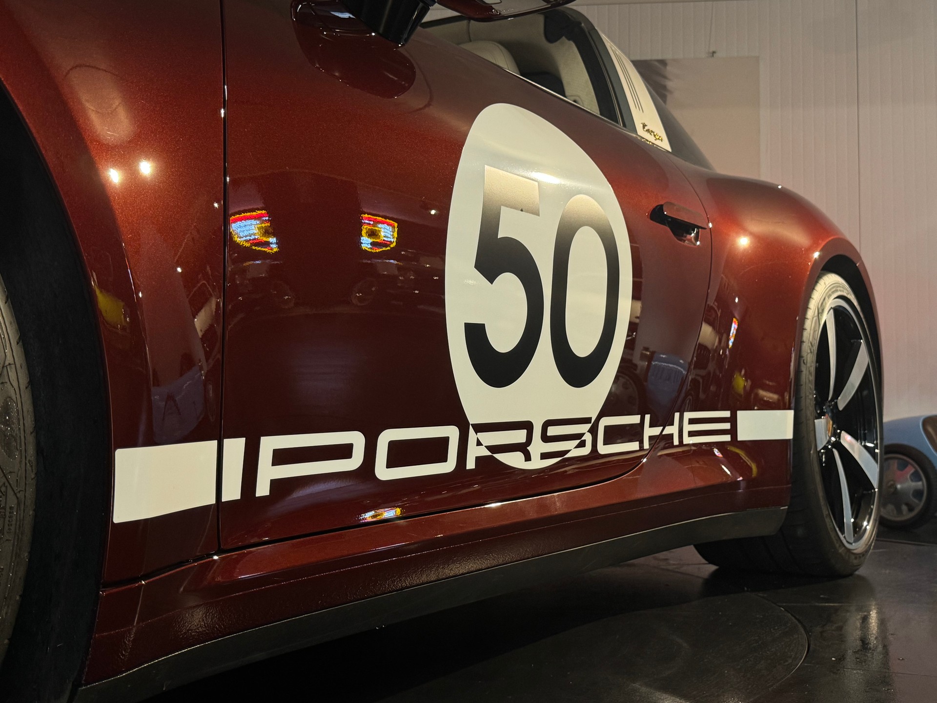 PORSCHE 911 Targa 4S Heritage Design Edition PDK-image-14