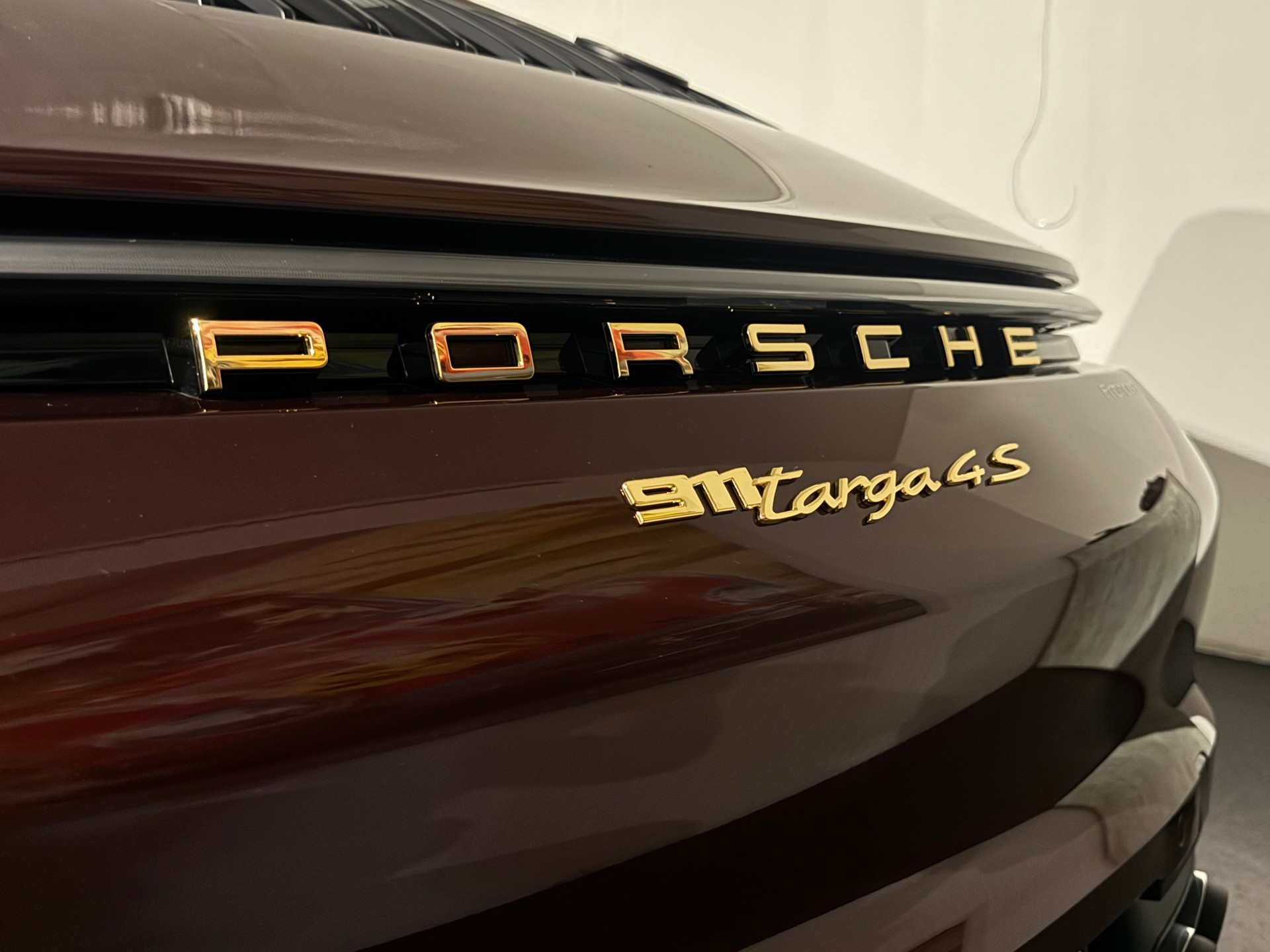 PORSCHE 911 Targa 4S Heritage Design Edition PDK-image-17