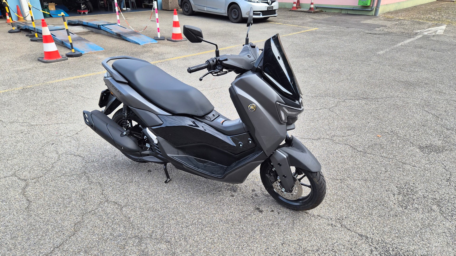 YAMAHA GPD 125-image-4