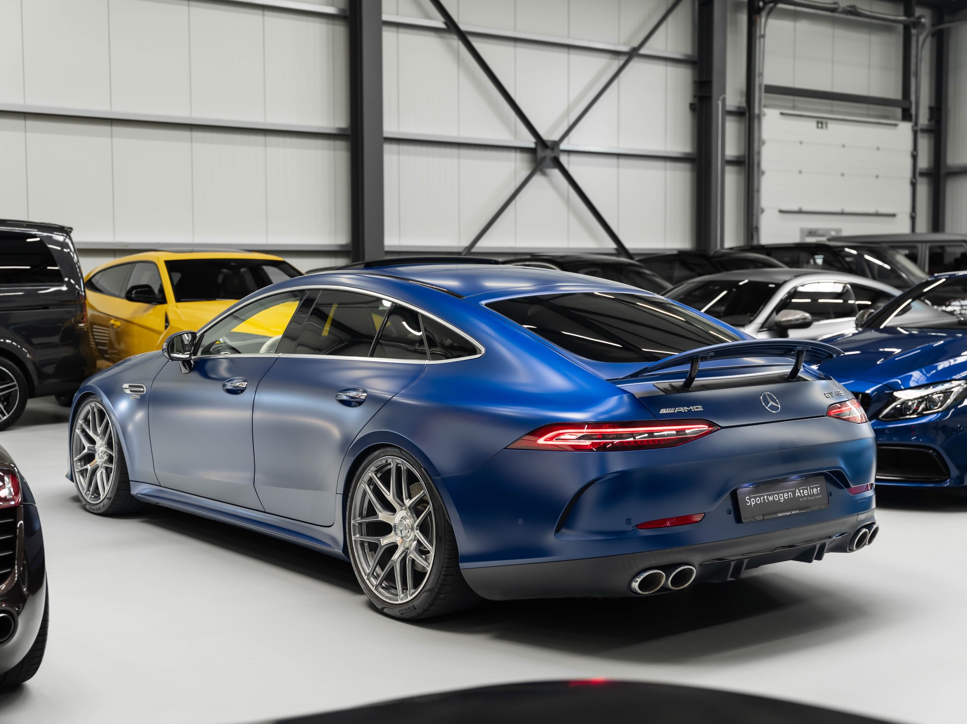 MERCEDES-BENZ AMG GT 4 43 4Matic+ Speedshift TCT-showroom-element-1