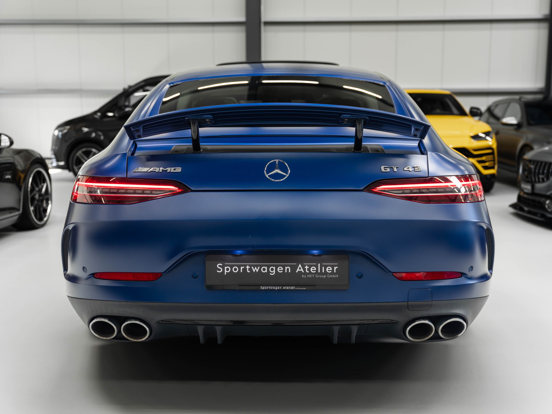 MERCEDES-BENZ AMG GT 4 43 4Matic+ Speedshift TCT-showroom-element-2