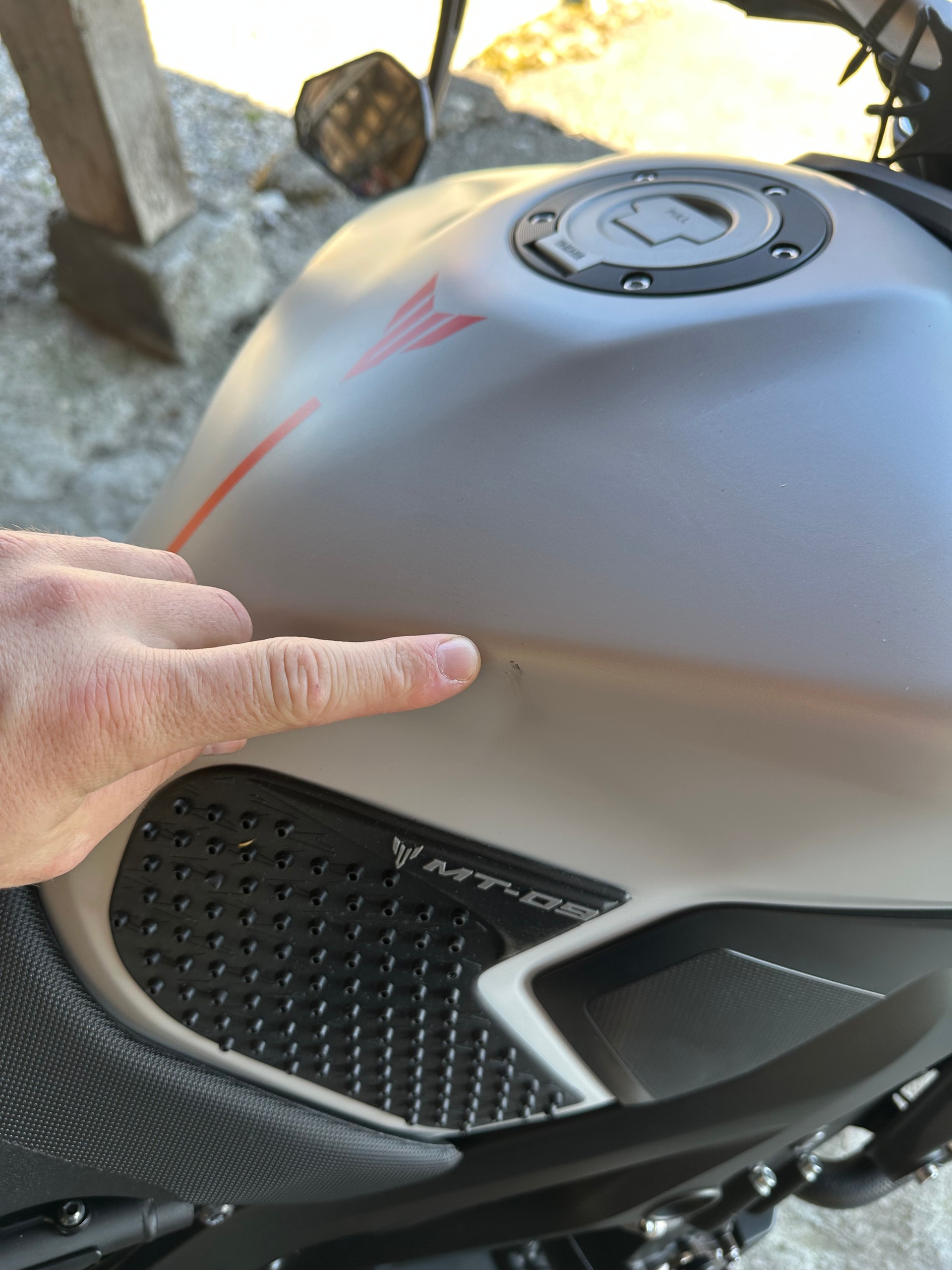 YAMAHA MT-09 ABS-image-1