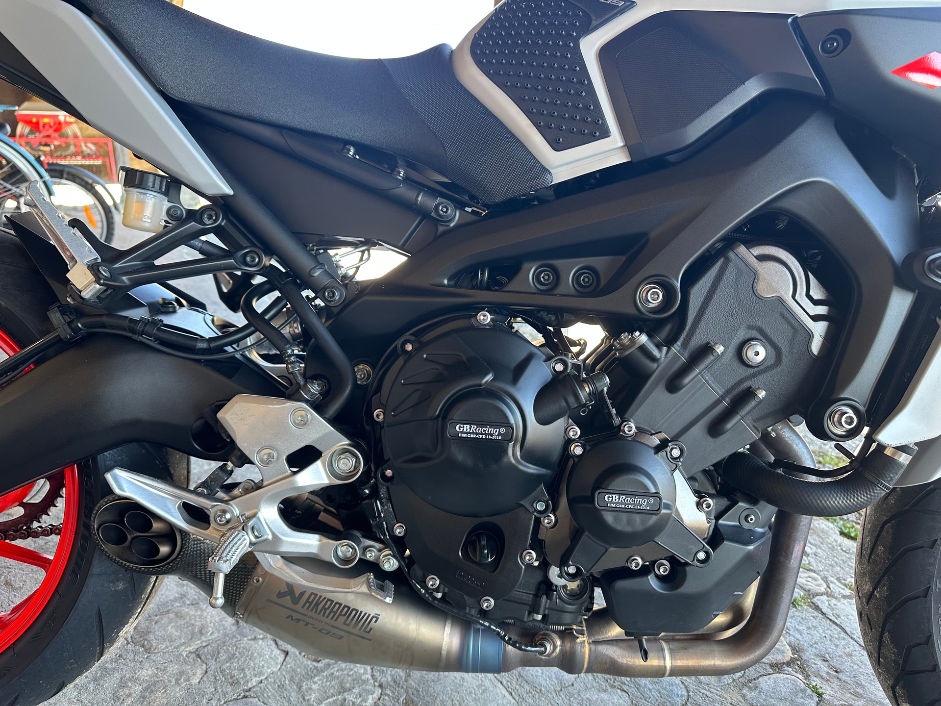 YAMAHA MT-09 ABS-image-3