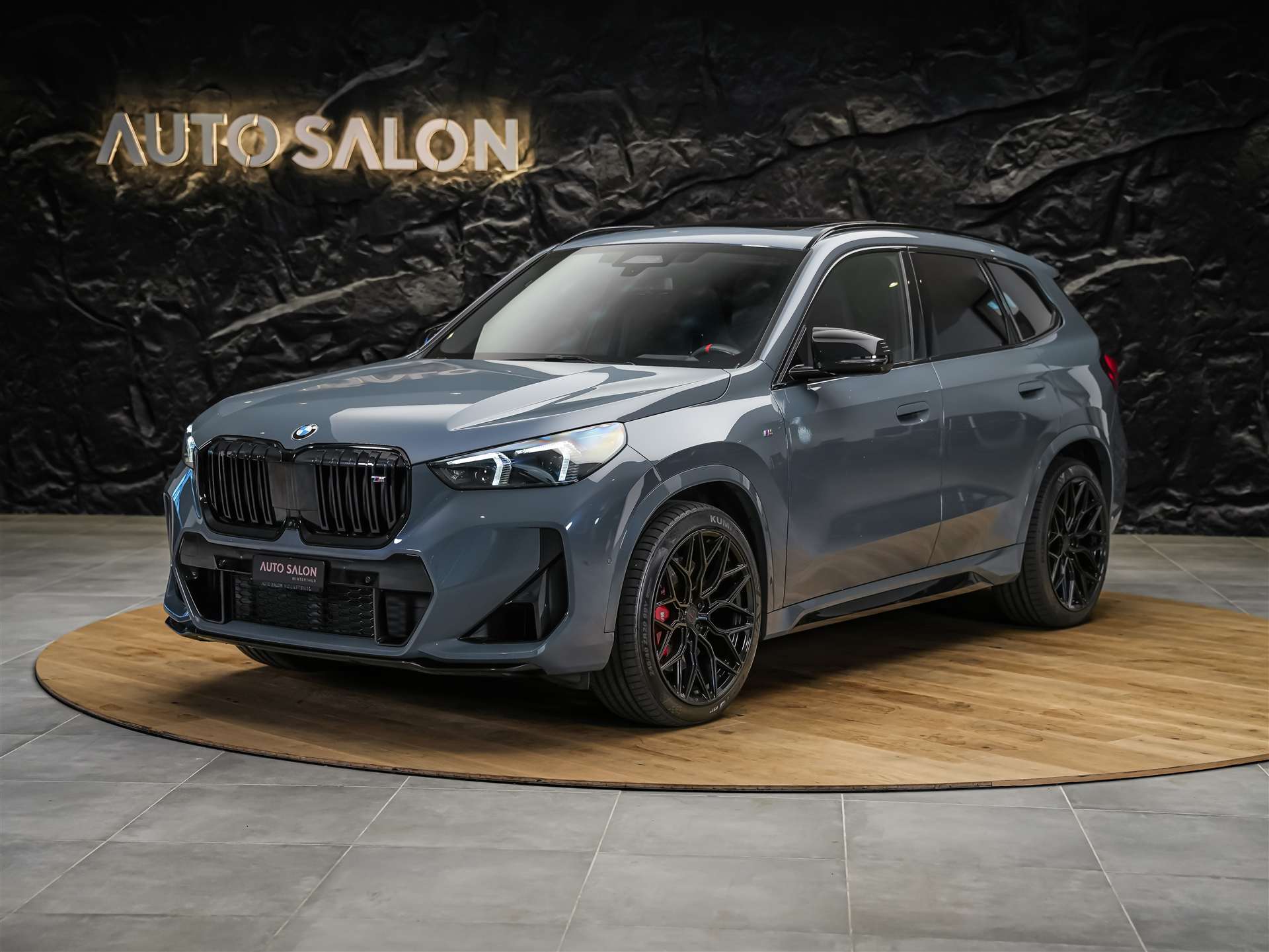 BMW X1 xDrive M35i *Werksgarantie*Panorama*Head-Up*Harman/Kardon*AHK*-showroom-element-1
