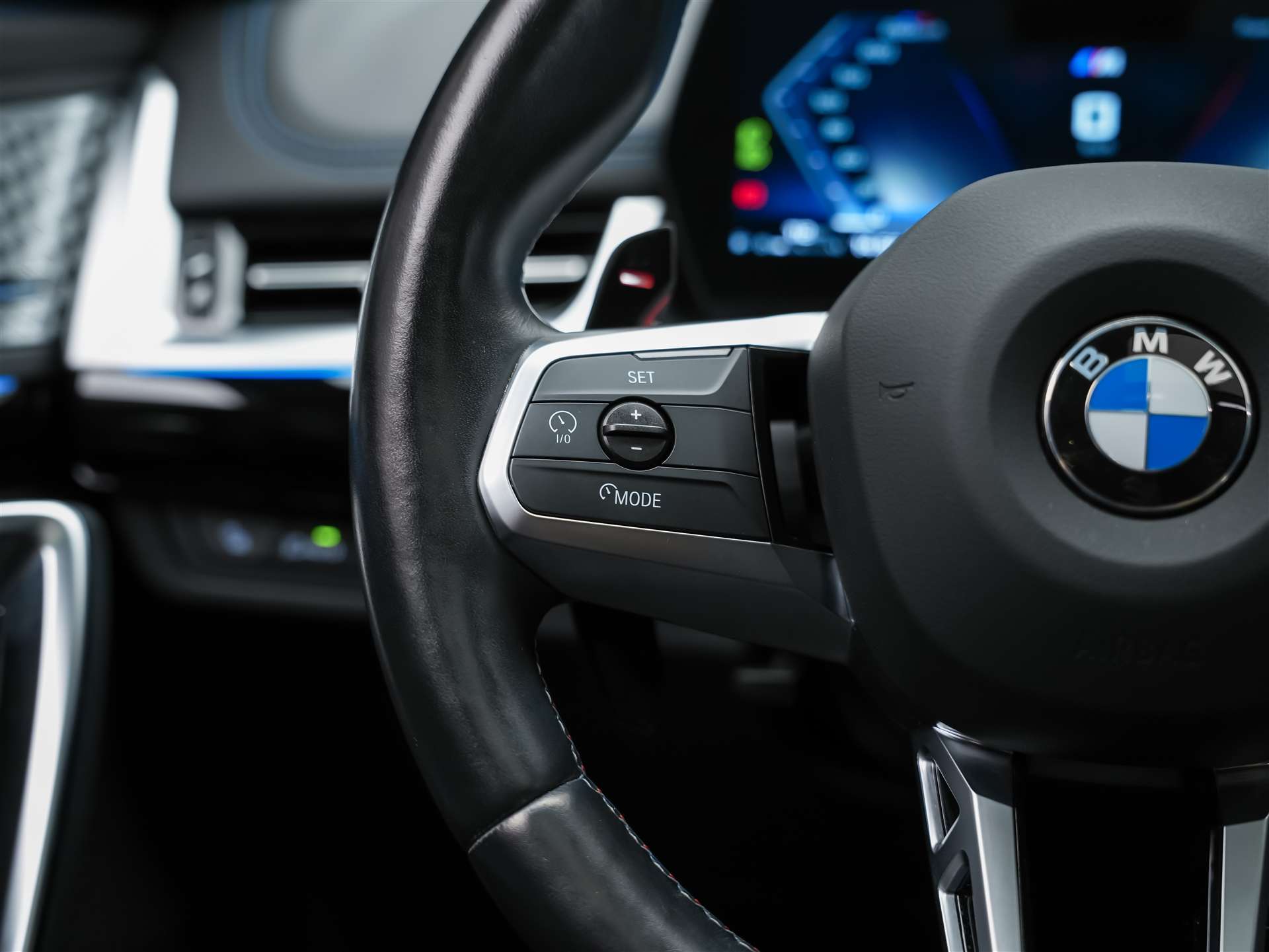 BMW X1 xDrive M35i *Werksgarantie*Panorama*Head-Up*Harman/Kardon*AHK*-image-31
