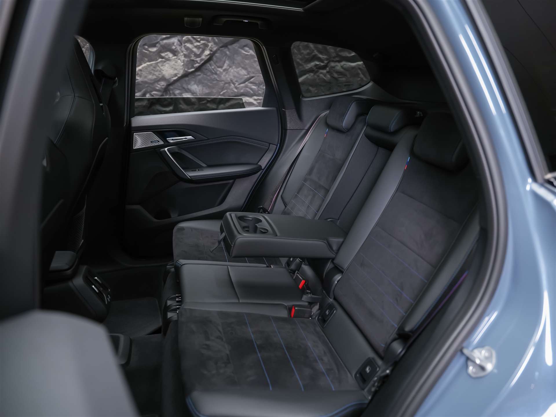 BMW X1 xDrive M35i *Werksgarantie*Panorama*Head-Up*Harman/Kardon*AHK*-image-16