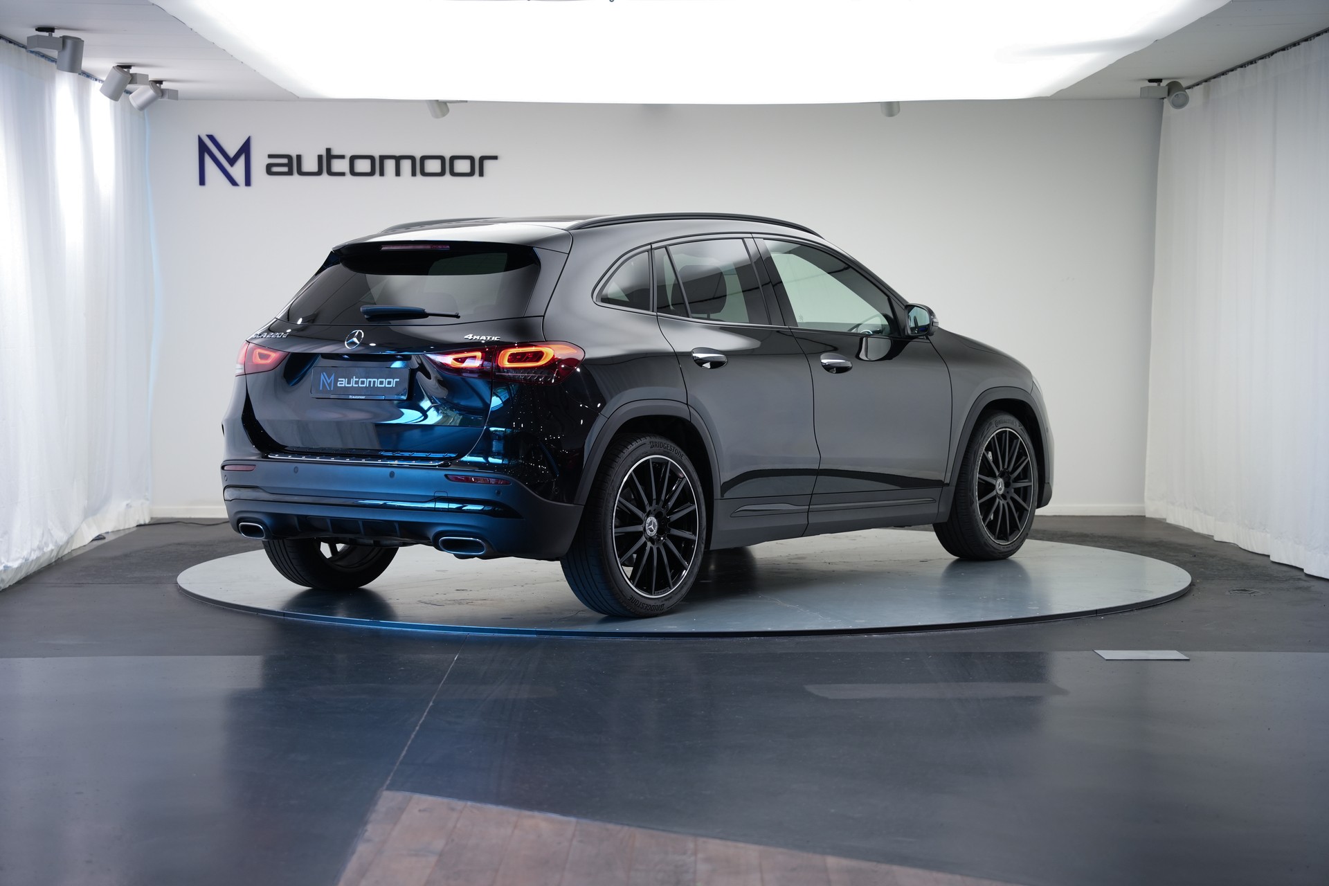 MERCEDES-BENZ GLA 220d 4Matic AMG Line 8G-DCT *CH-Fahrzeug*-image-4