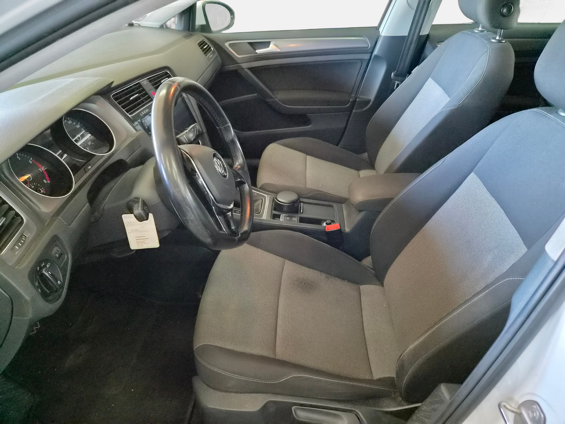 VW Golf 1.2 TSI Trendline-image-9