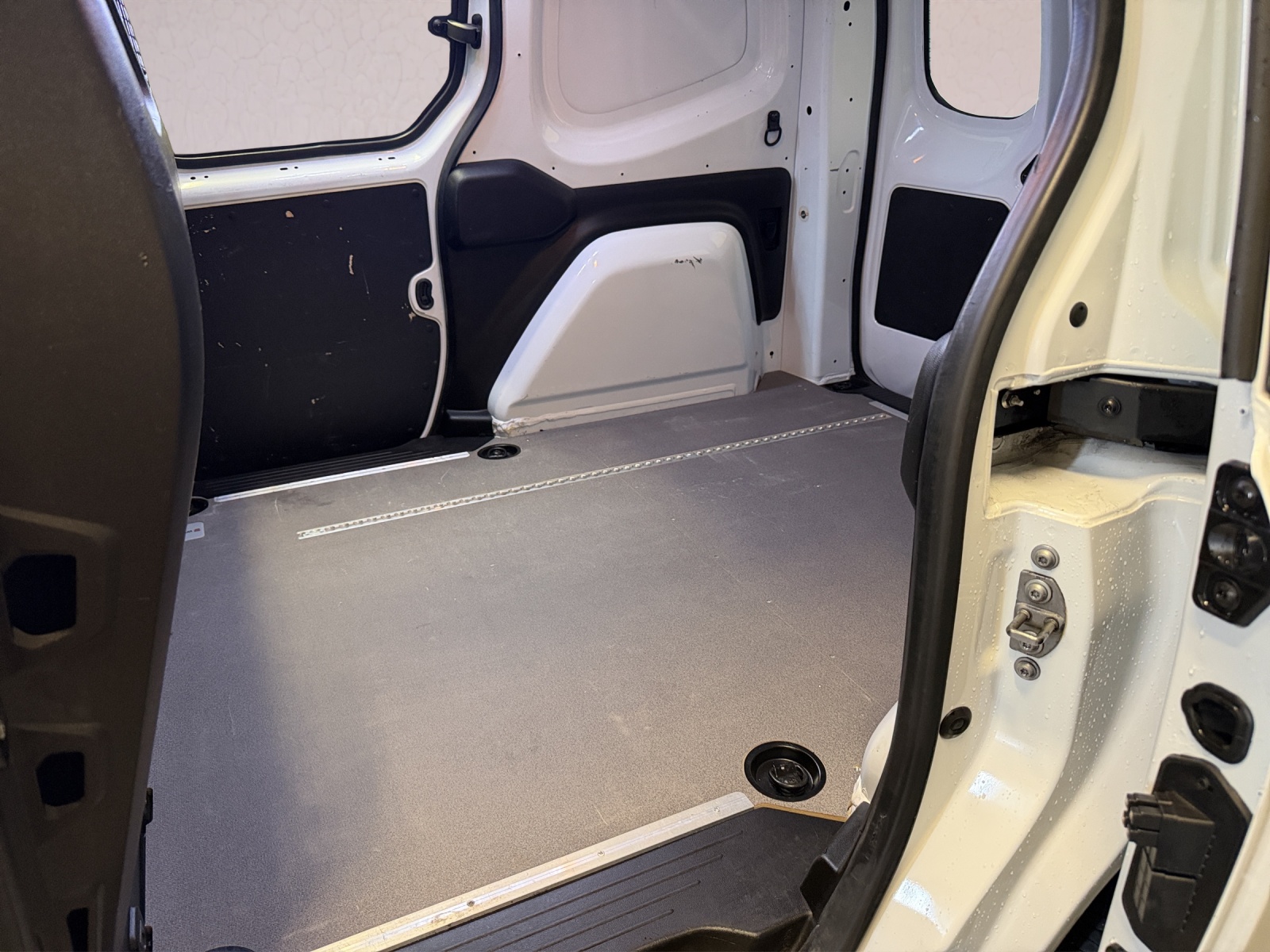 RENAULT Kangoo 1.5 BLUE DCI 95PS EXTRA-image-16