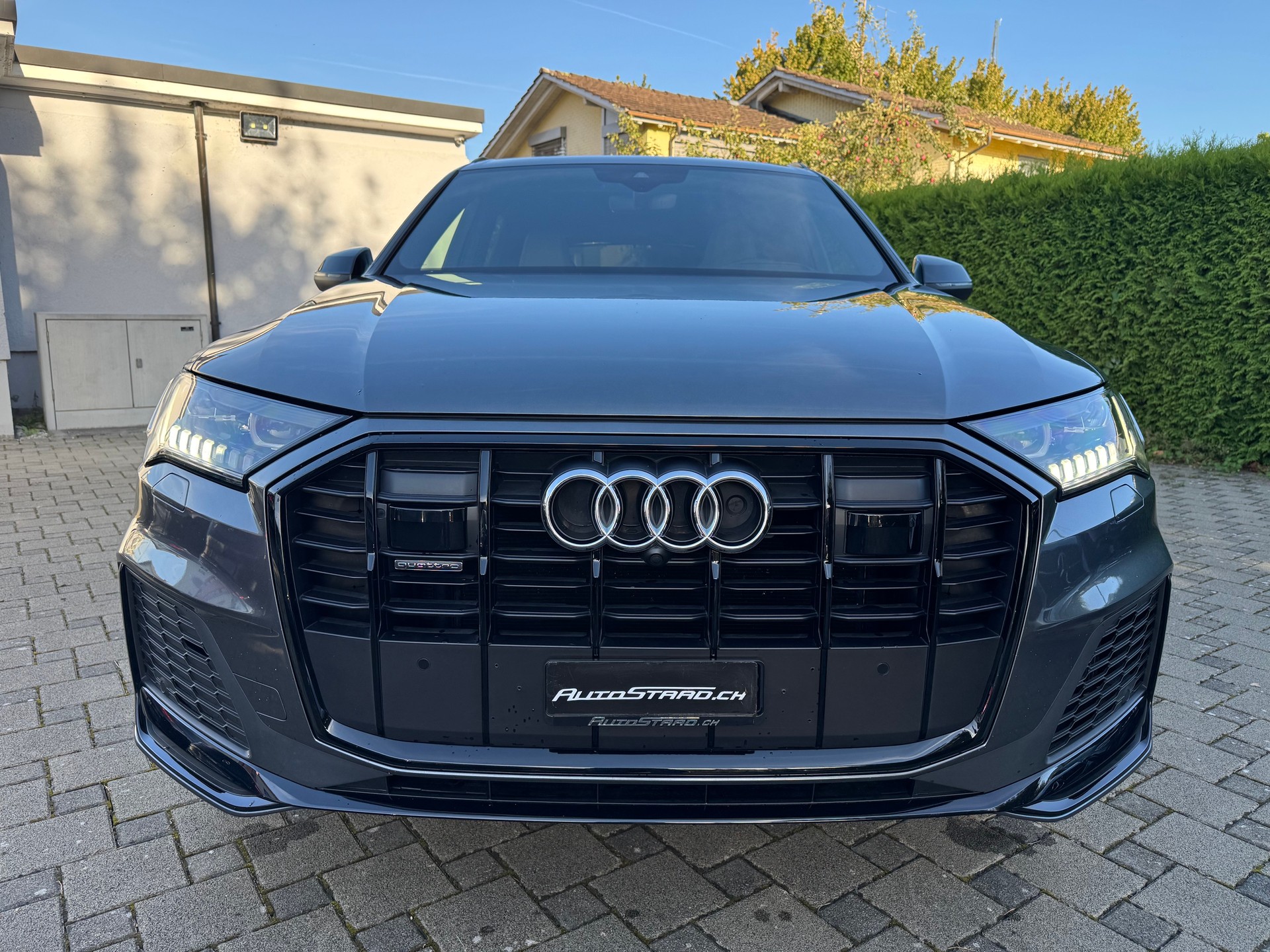 AUDI Q7 50 TDI quattro S Line tiptronic-showroom-element-1