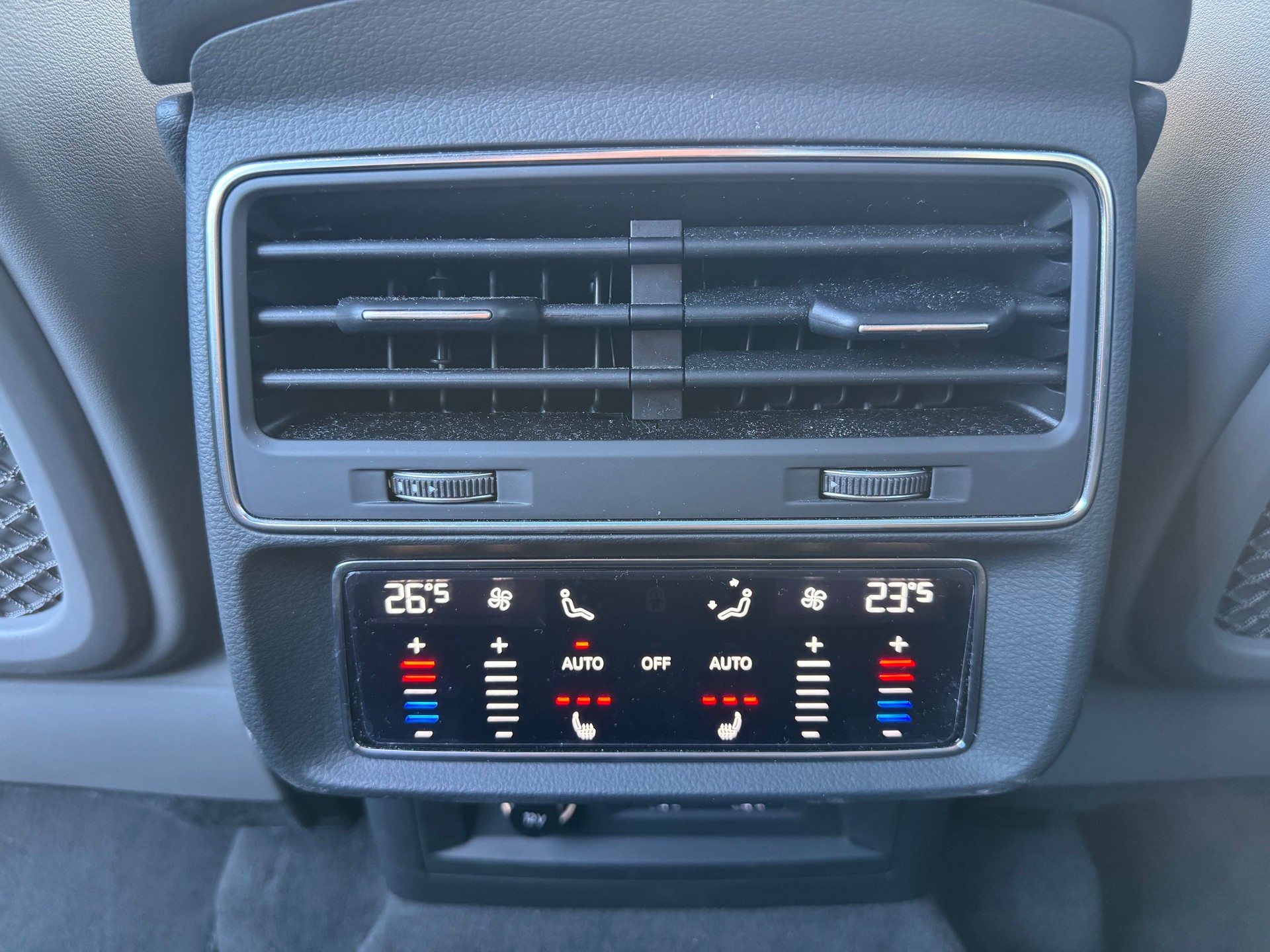 AUDI Q7 50 TDI quattro S Line tiptronic-image-13