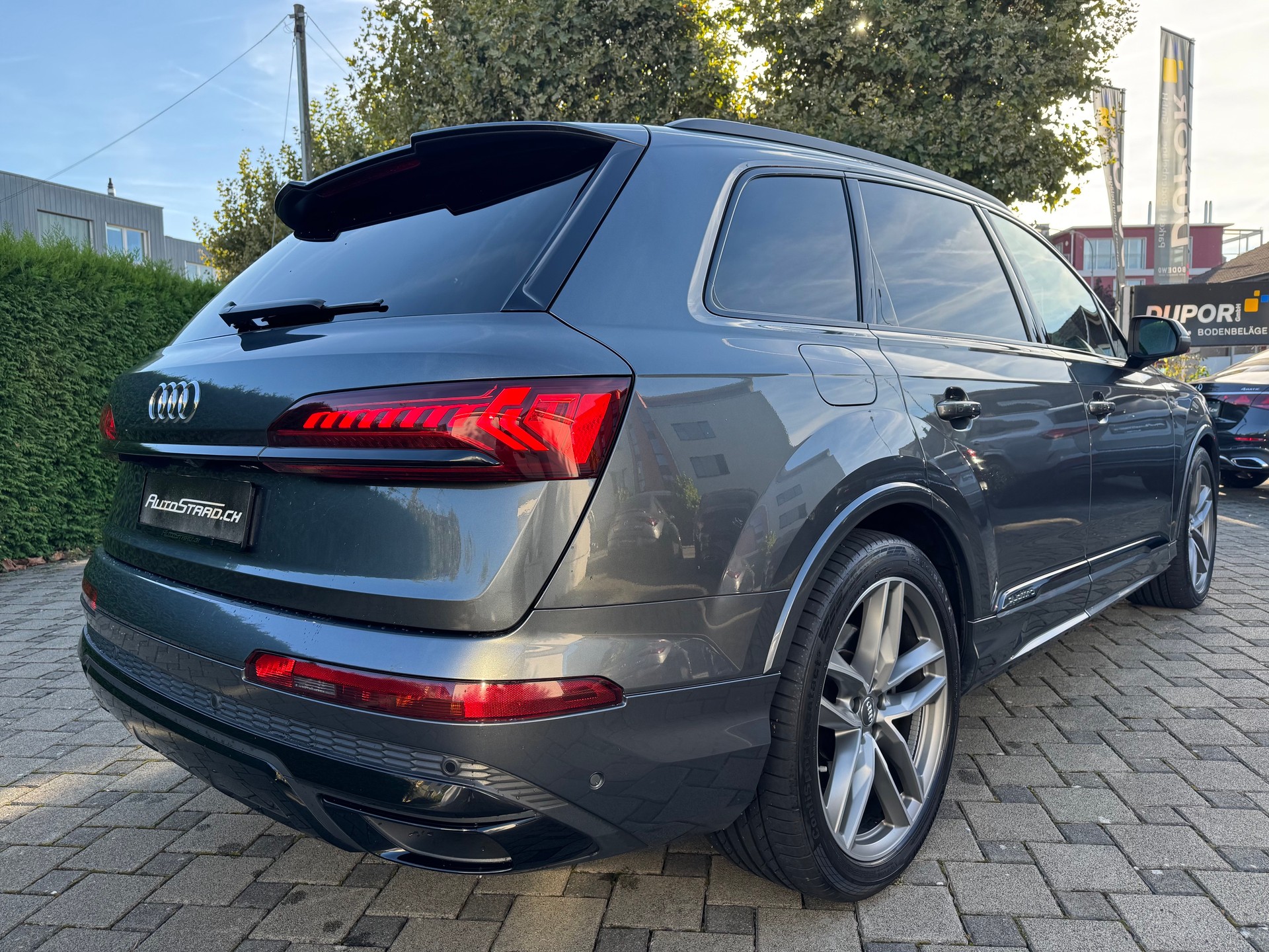 AUDI Q7 50 TDI quattro S Line tiptronic-showroom-element-3