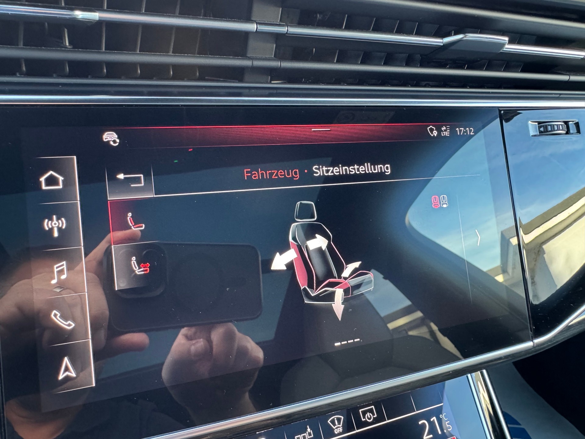 AUDI Q7 50 TDI quattro S Line tiptronic-image-26
