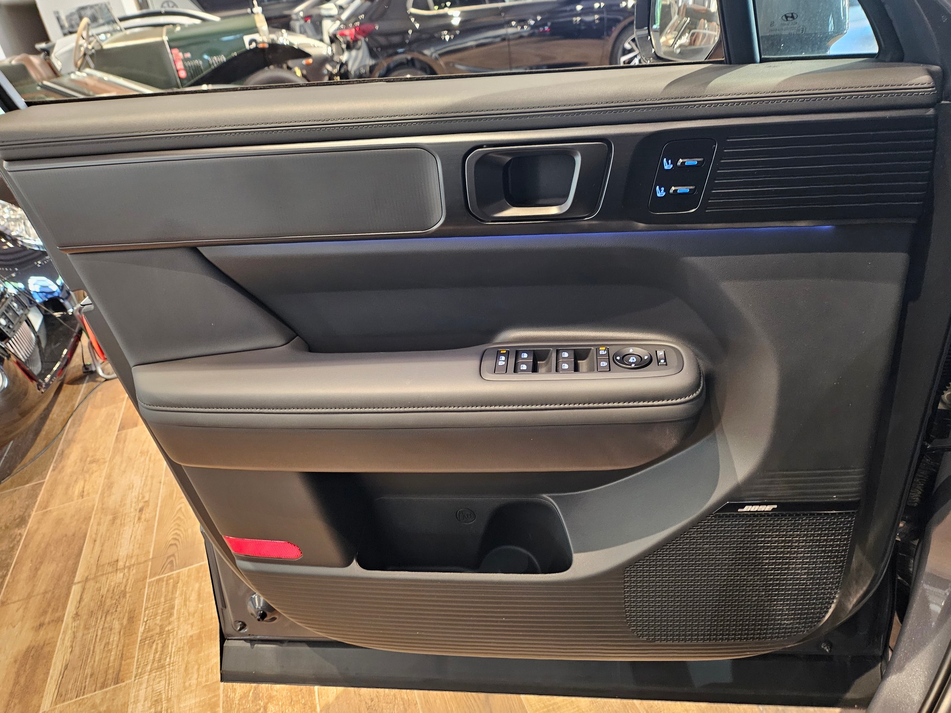 HYUNDAI Santa Fe 1.6 T-GDi PHEV Calligraphy 4WD Automatic 🔥35%NP🔥-image-29