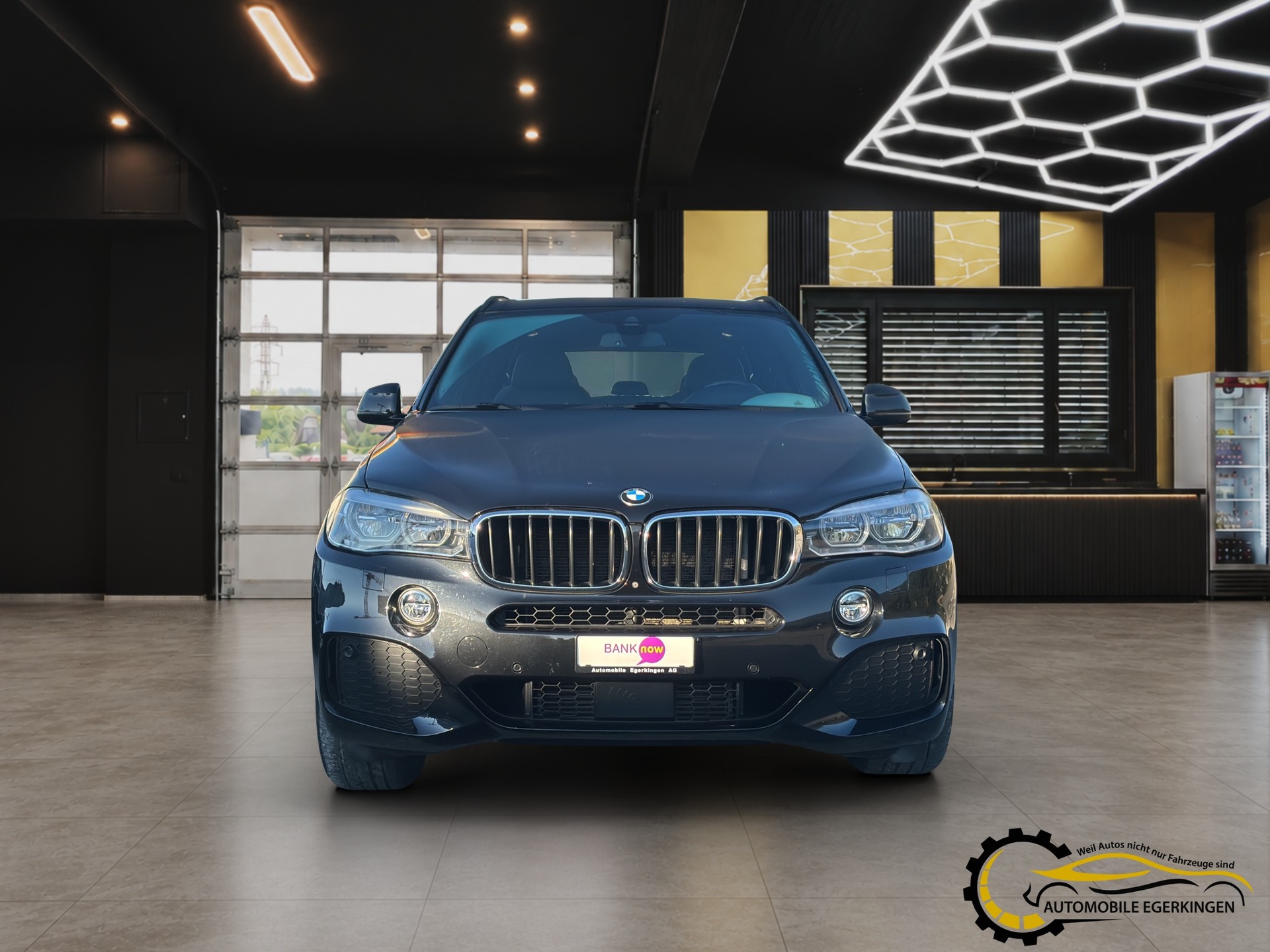 BMW X5 30d xDrive SAG M-Paket-showroom-element-1