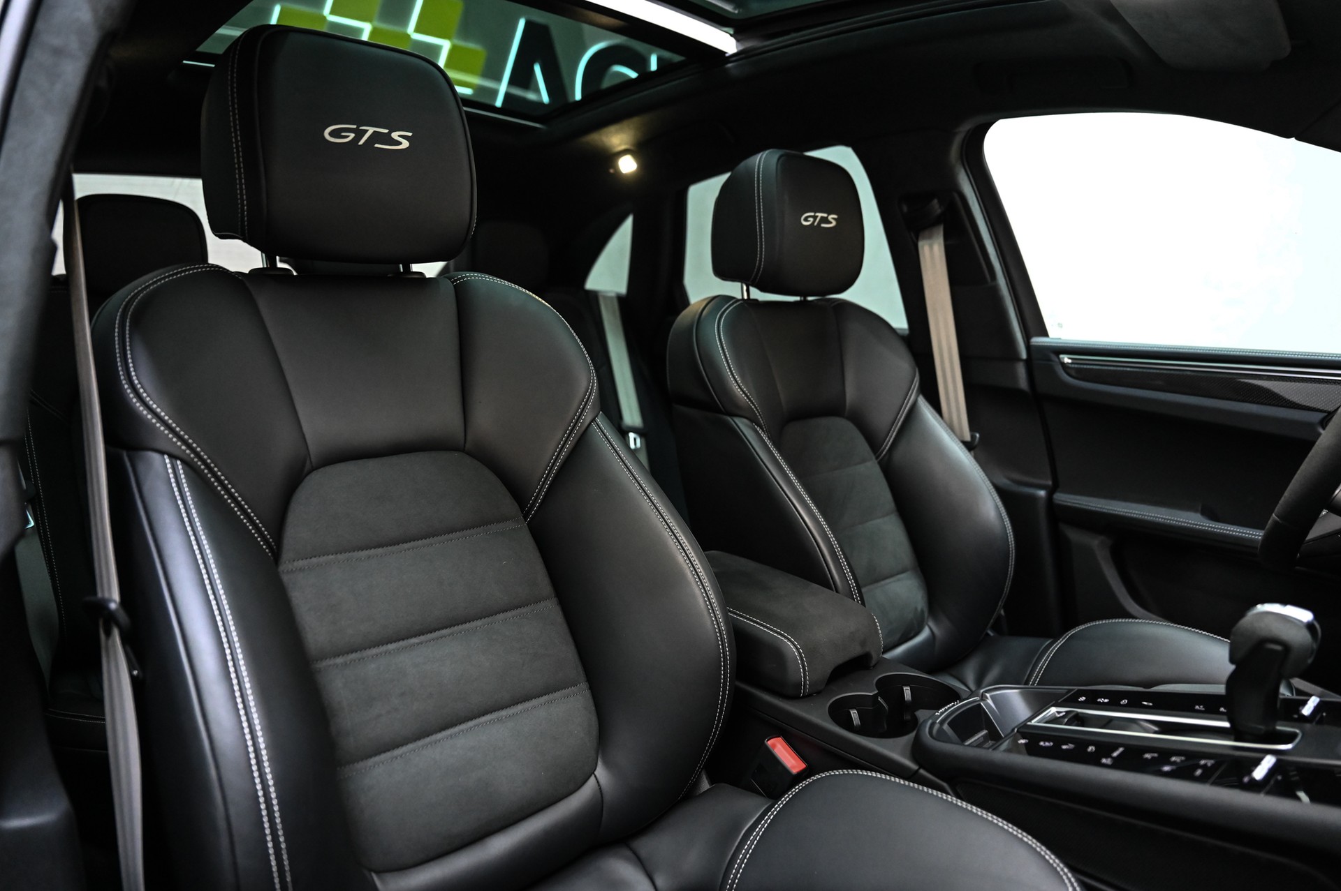 PORSCHE Macan 2.9 V6 GTS-image-29