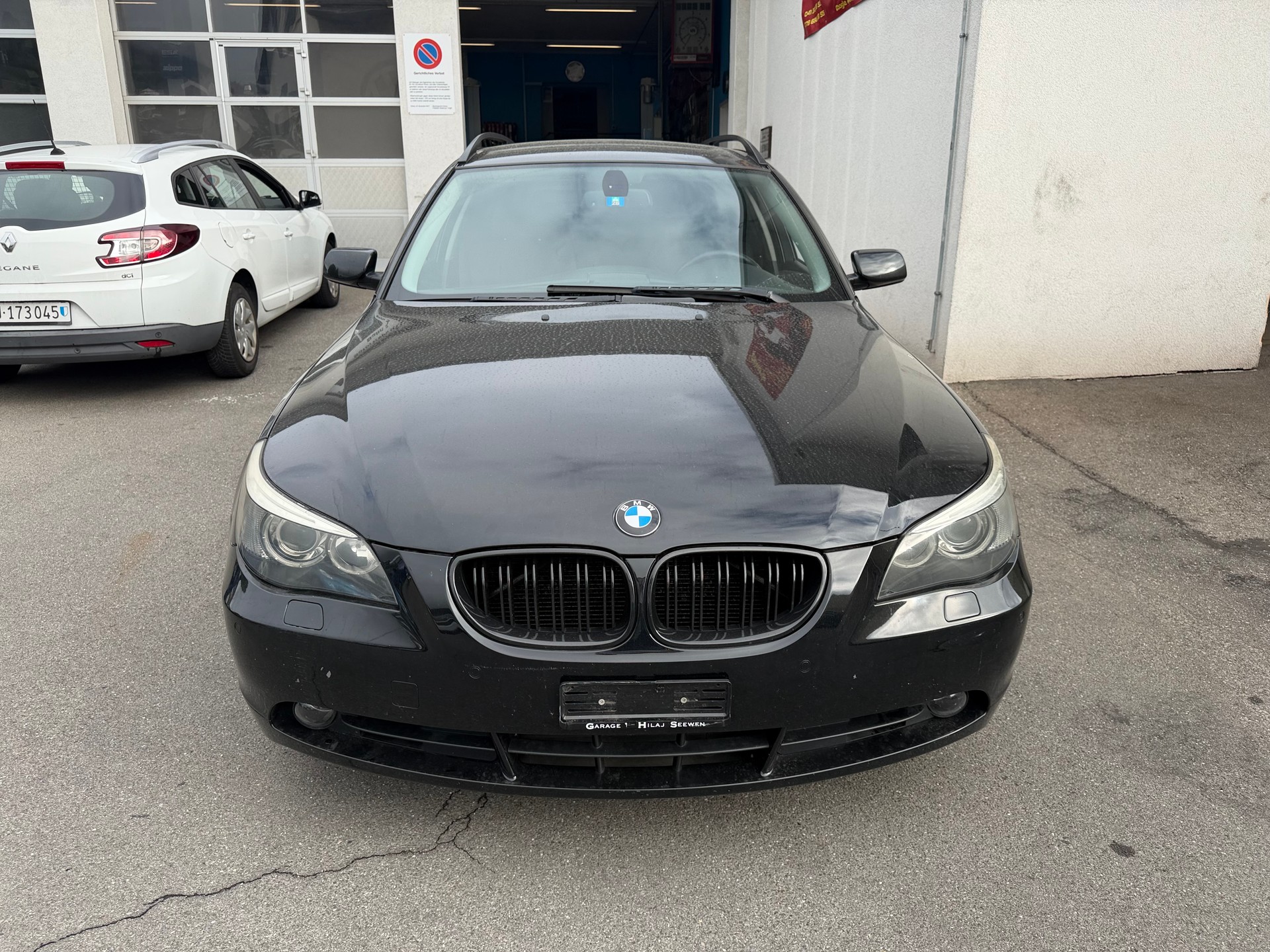 BMW 225