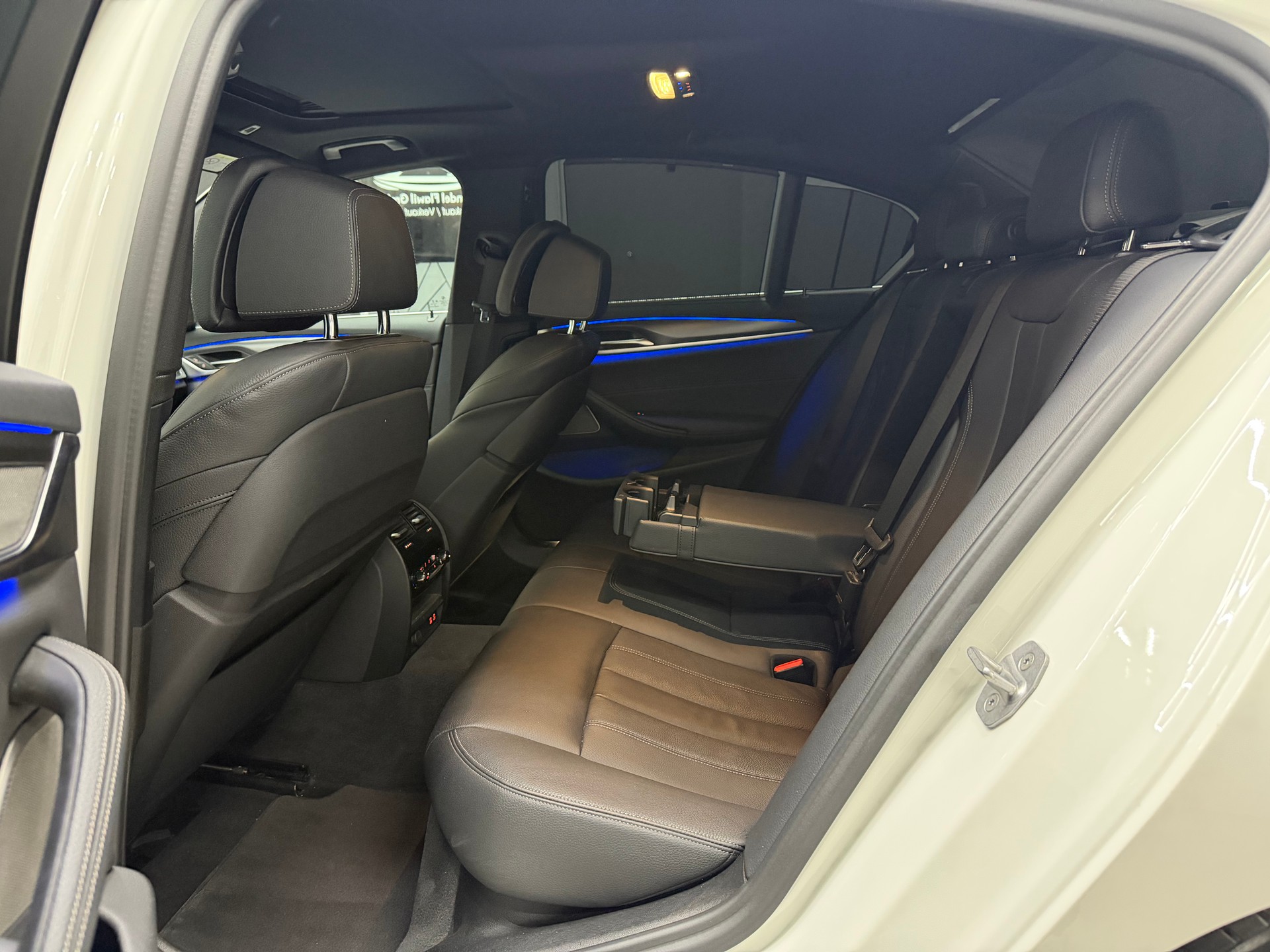 BMW 530-image-13