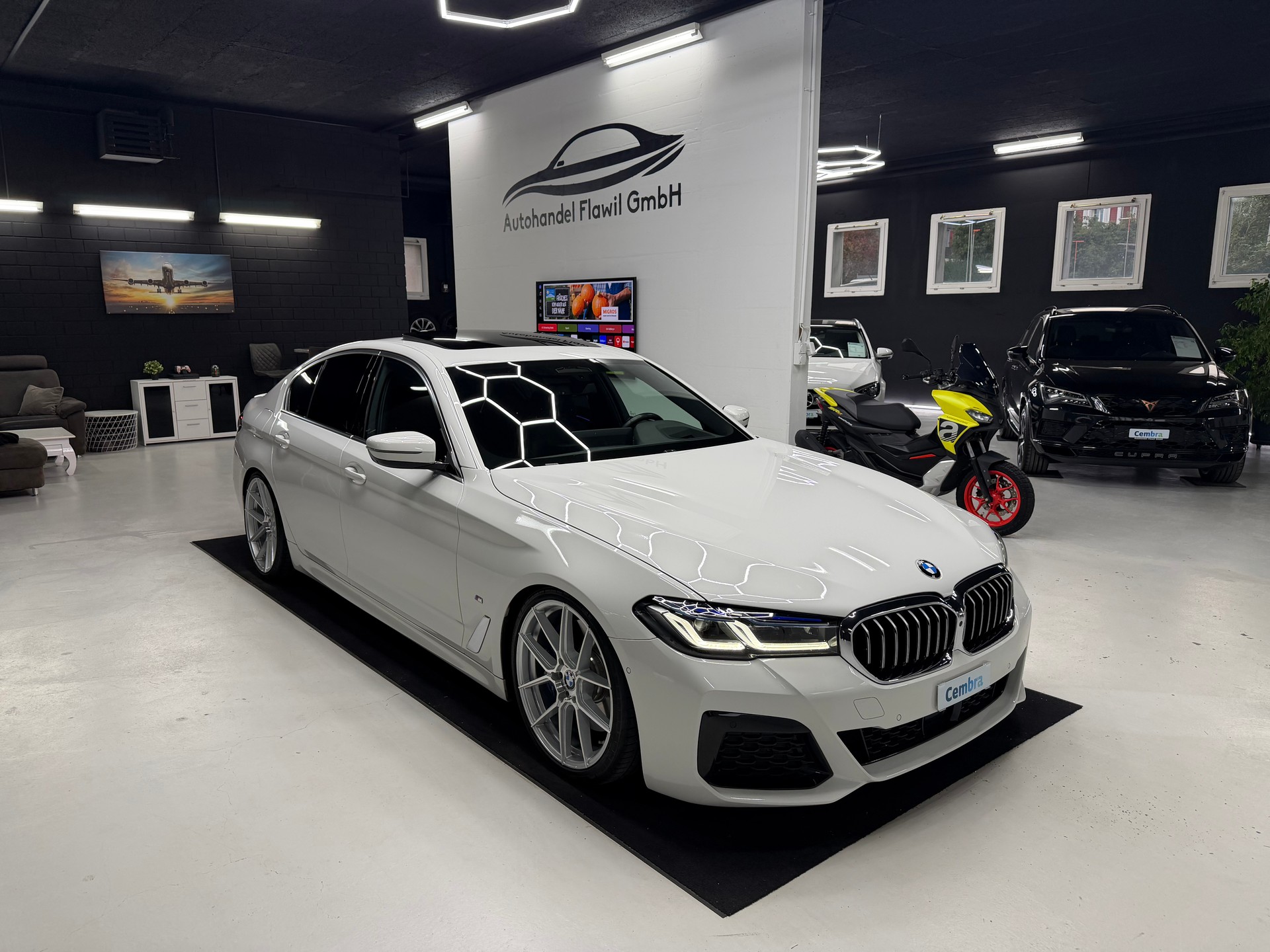 BMW 530