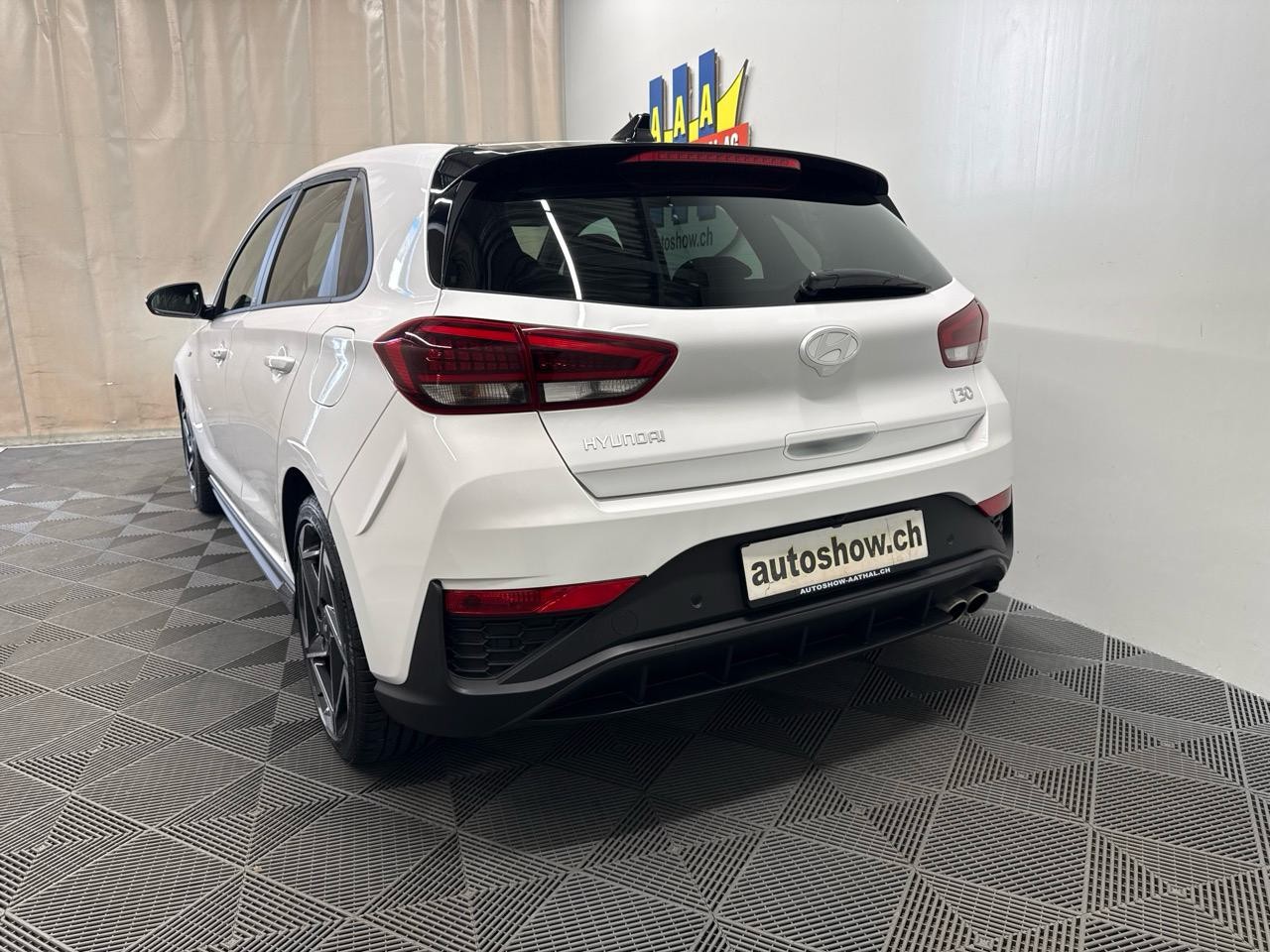 HYUNDAI i30 1.5 T-GDi N Line 48V MH DCT-image-14