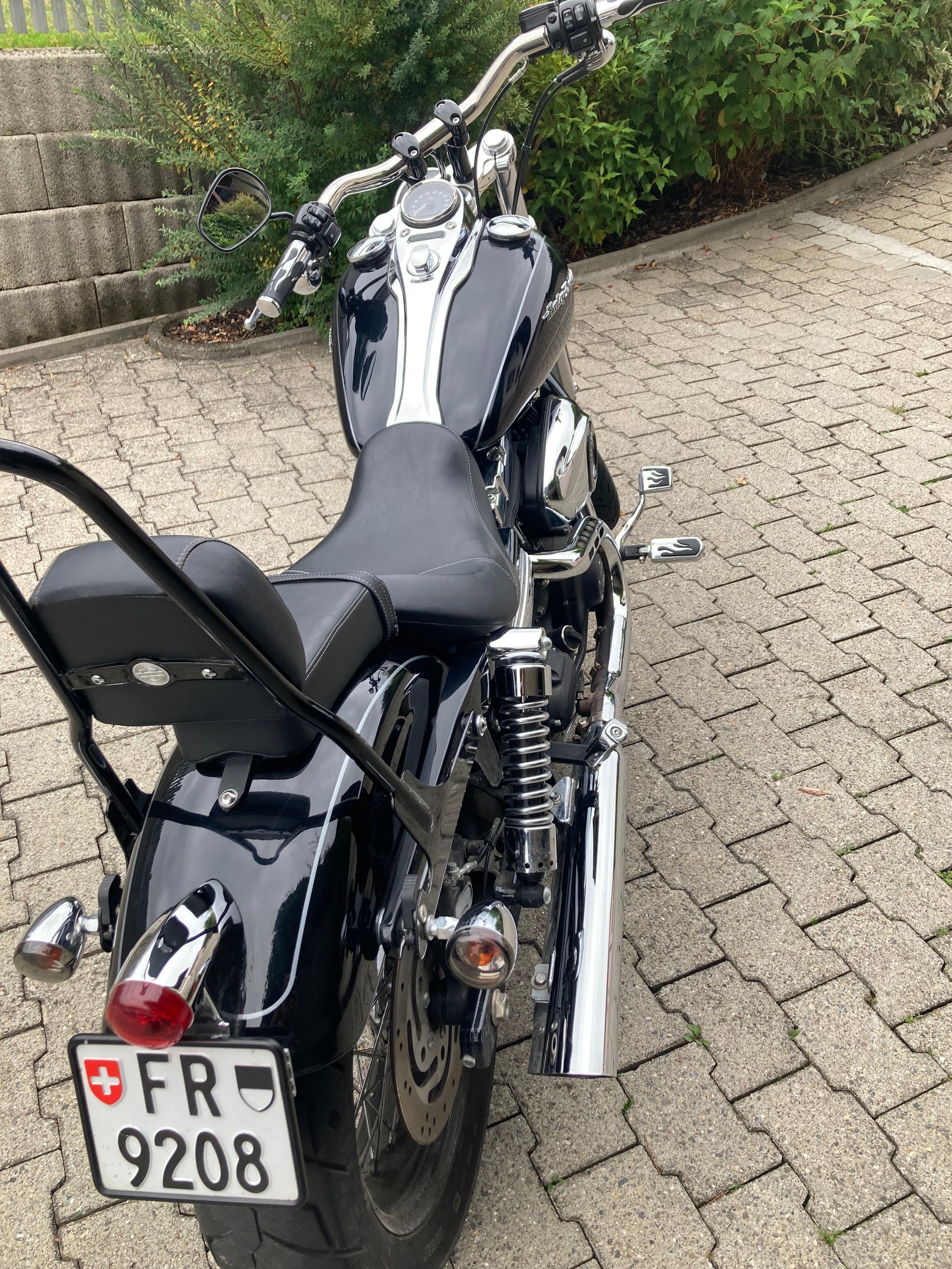 HARLEY-DAVIDSON Dyna Wide Glide 103-image-2