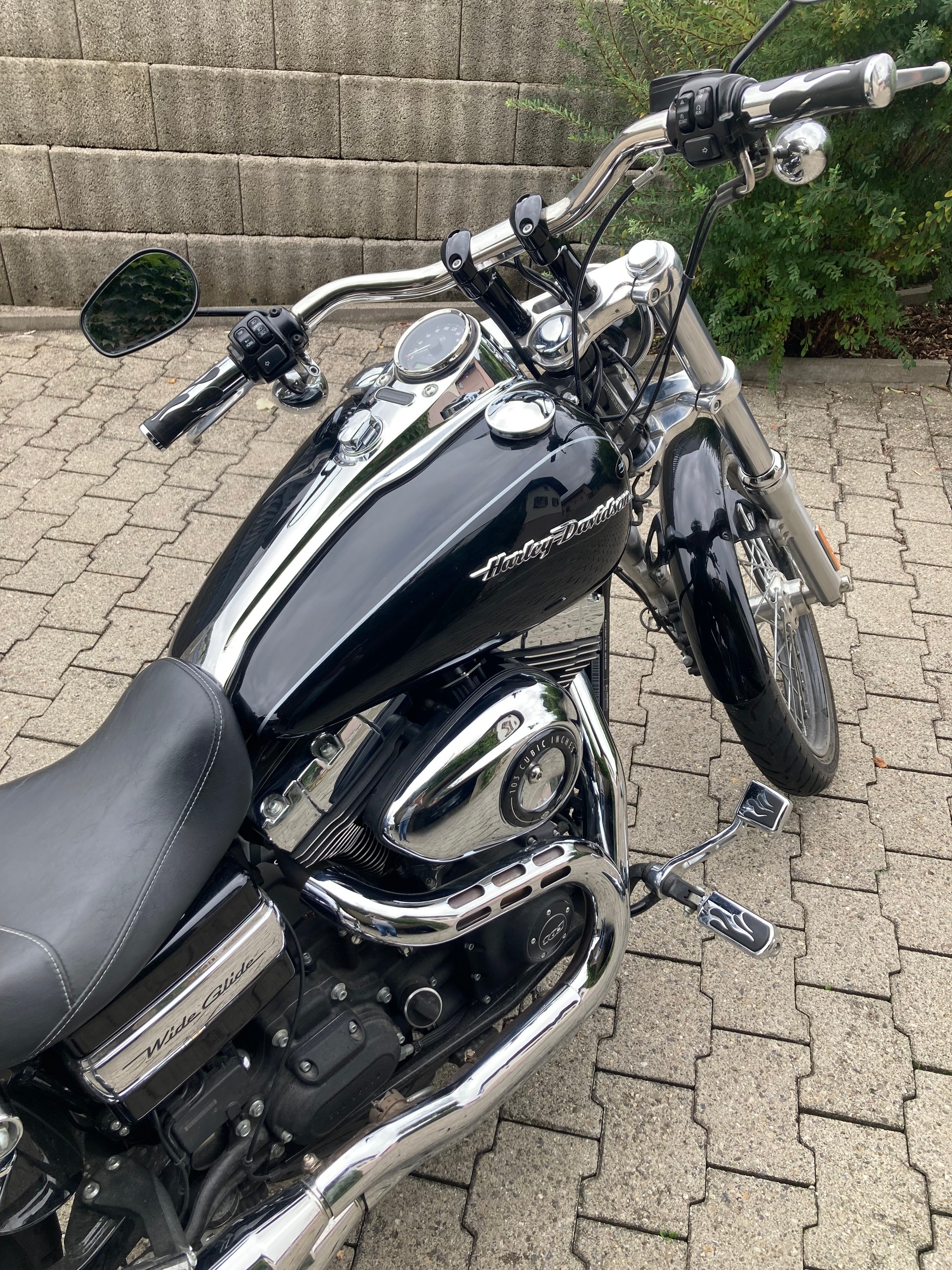 HARLEY-DAVIDSON Dyna Wide Glide 103-image-3