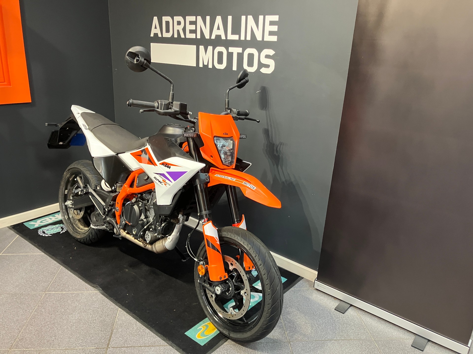 KTM 125 SMC R-image-2