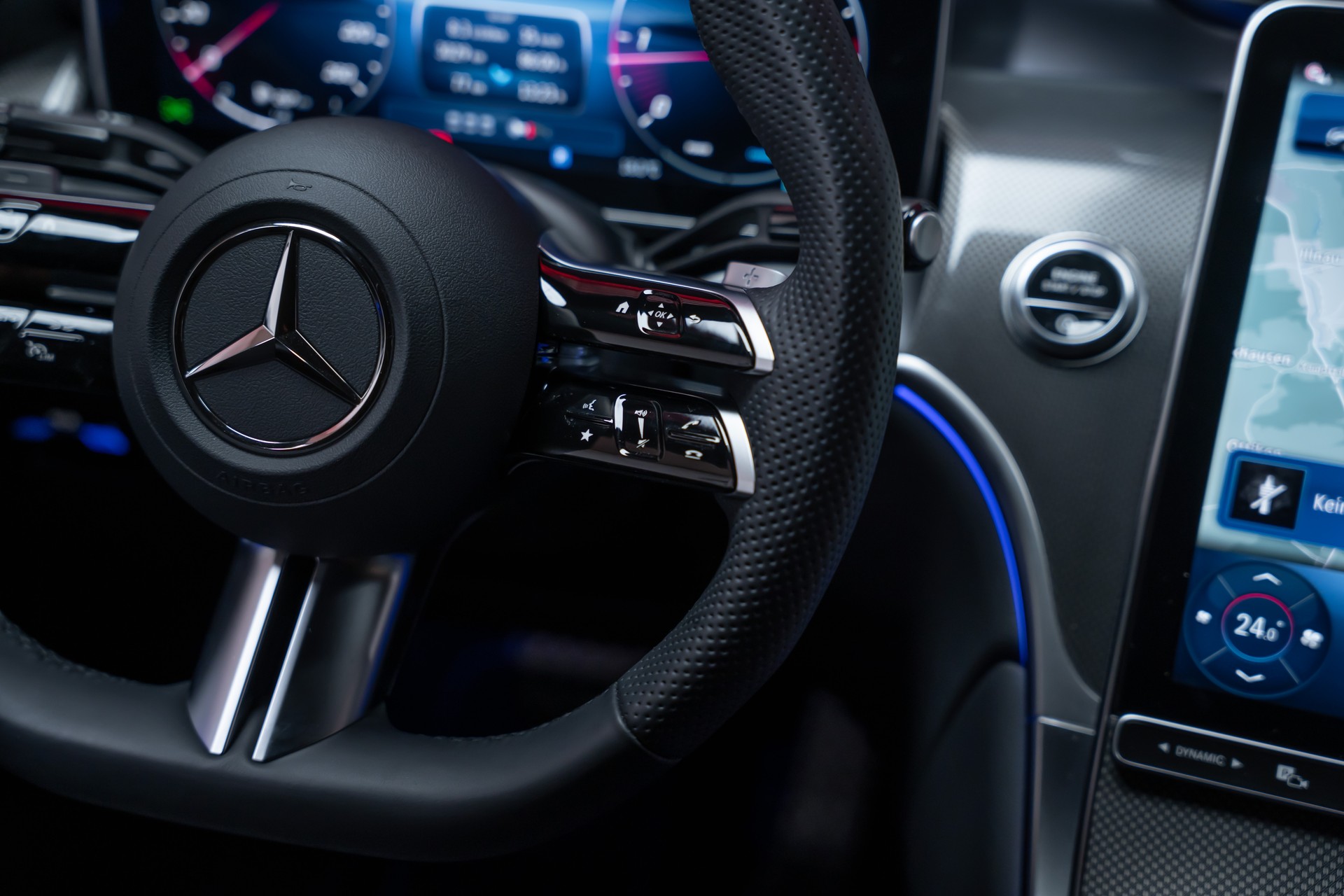 MERCEDES-BENZ GLC 300 d AMG Line 4matic Coupé / 360°Kamera / el.Sitze / el.Heckklappe-image-25