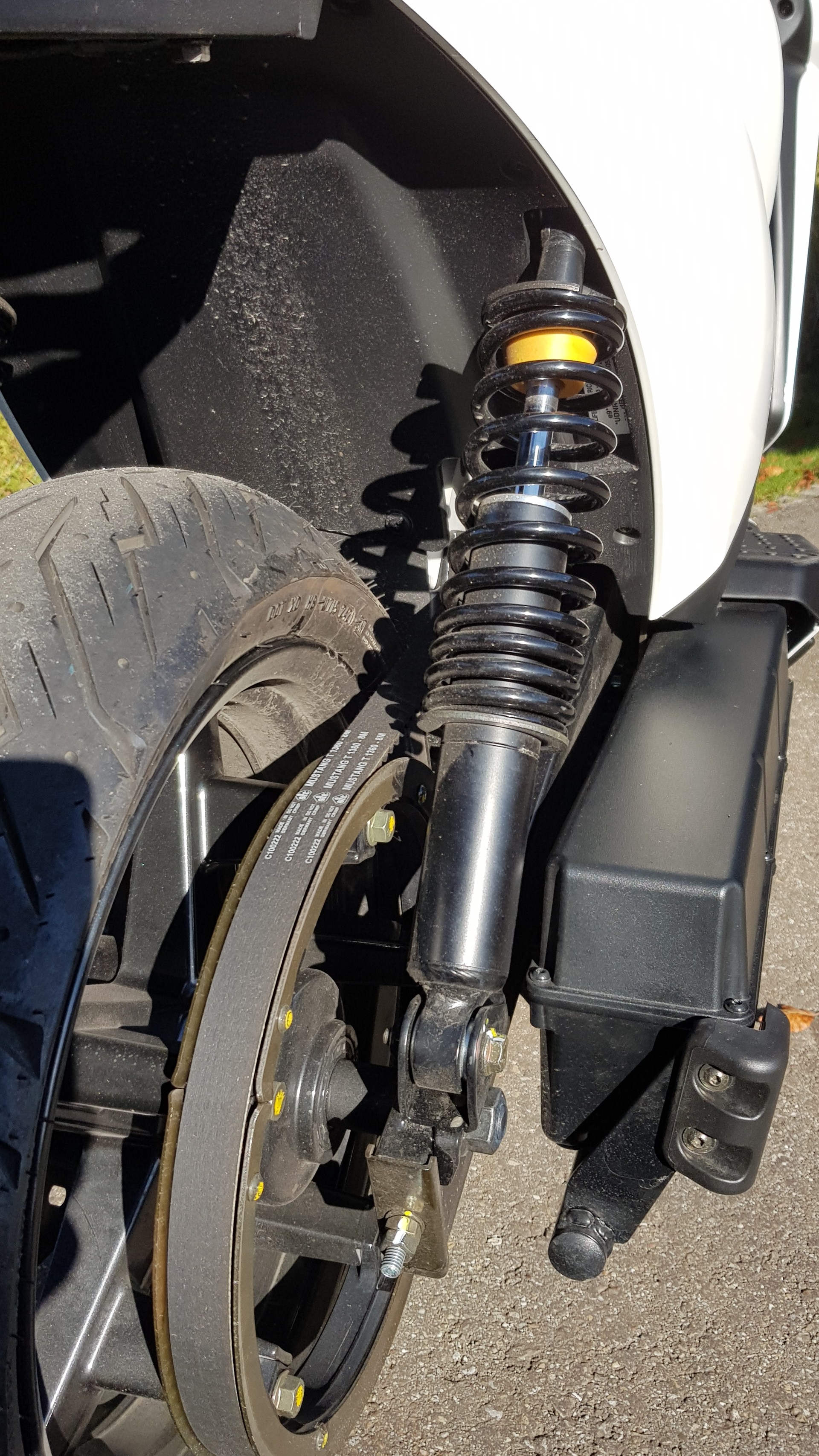 RAY Ray 7.7 1.8 KW Charger-image-8