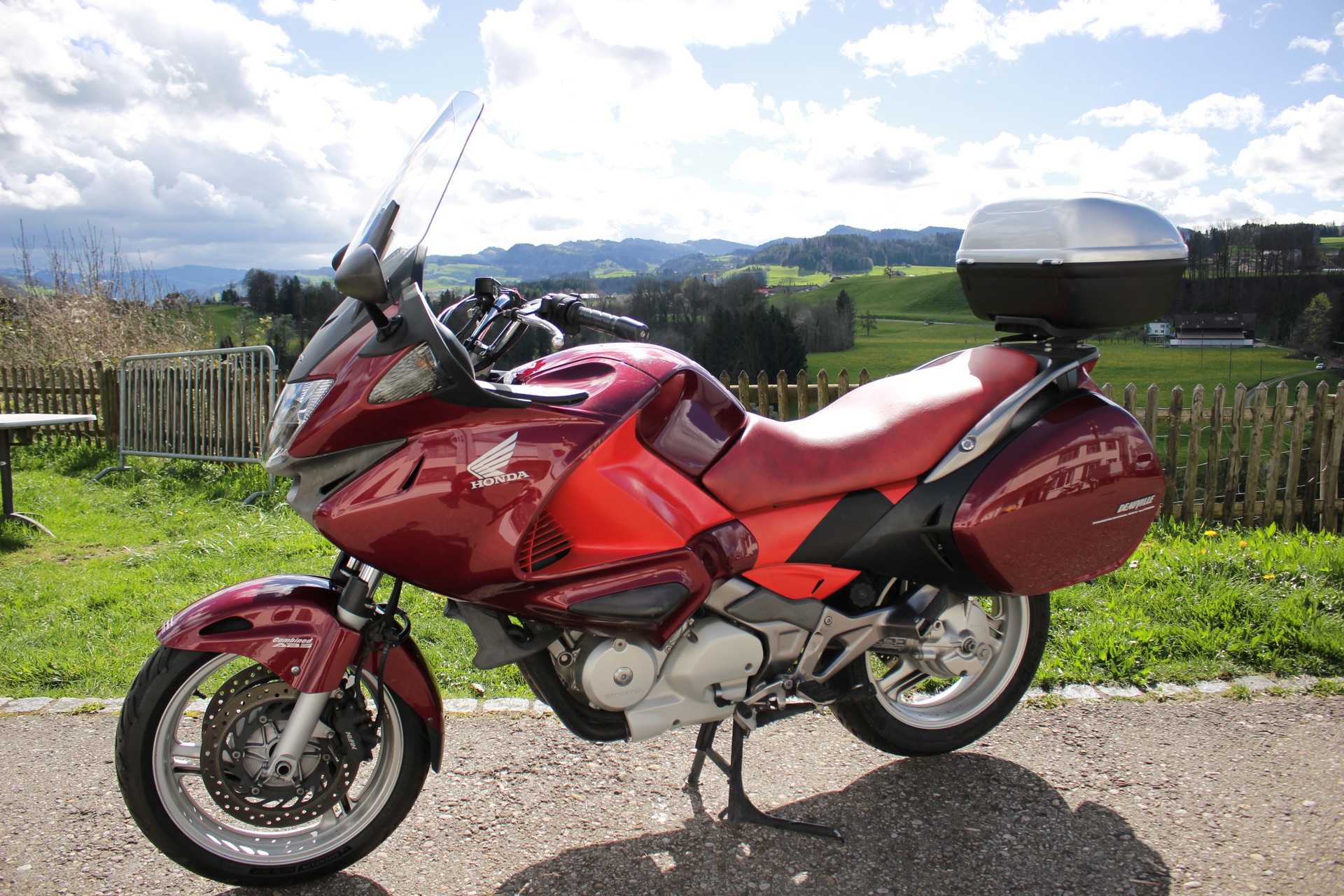HONDA NT 700 A Deauville-image-1