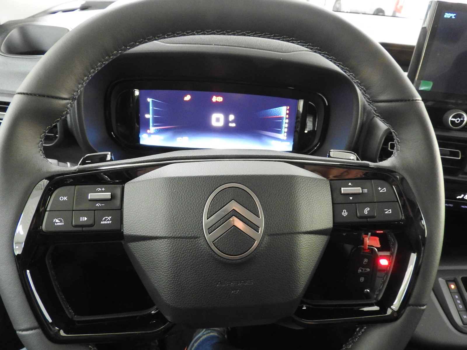 CITROEN Berlingo 1.5 BlueHDi Max EAT8-image-9