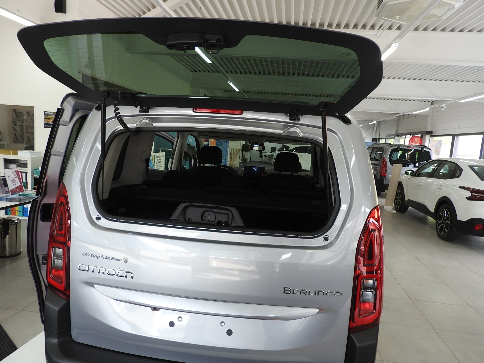 CITROEN Berlingo 1.5 BlueHDi Max EAT8-image-8