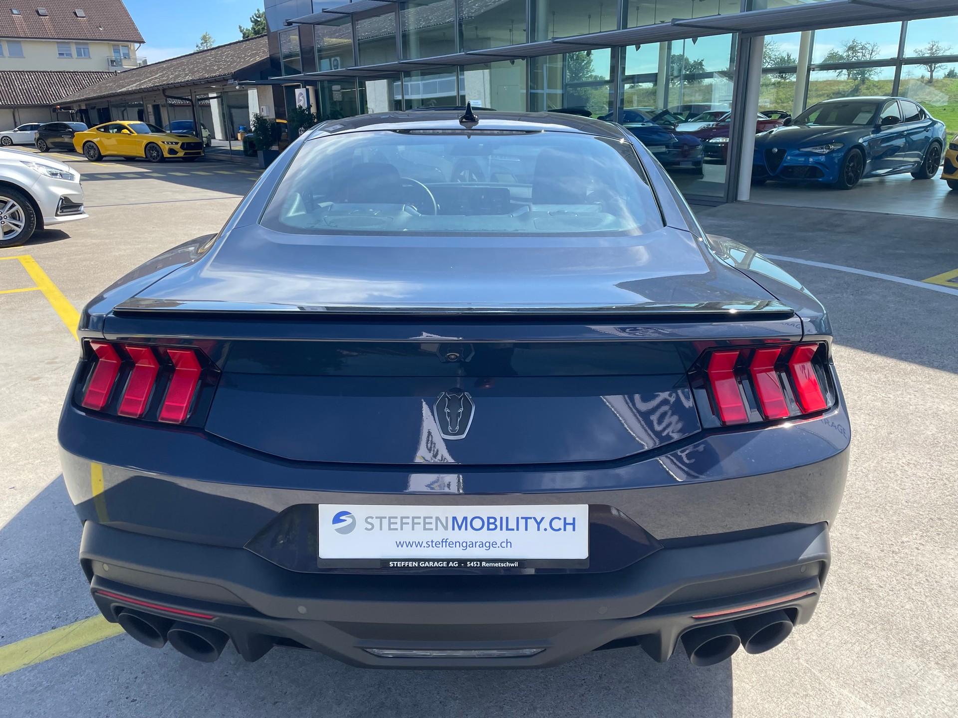 FORD Mustang Fastback 5.0 V8 Dark Horse-image-5