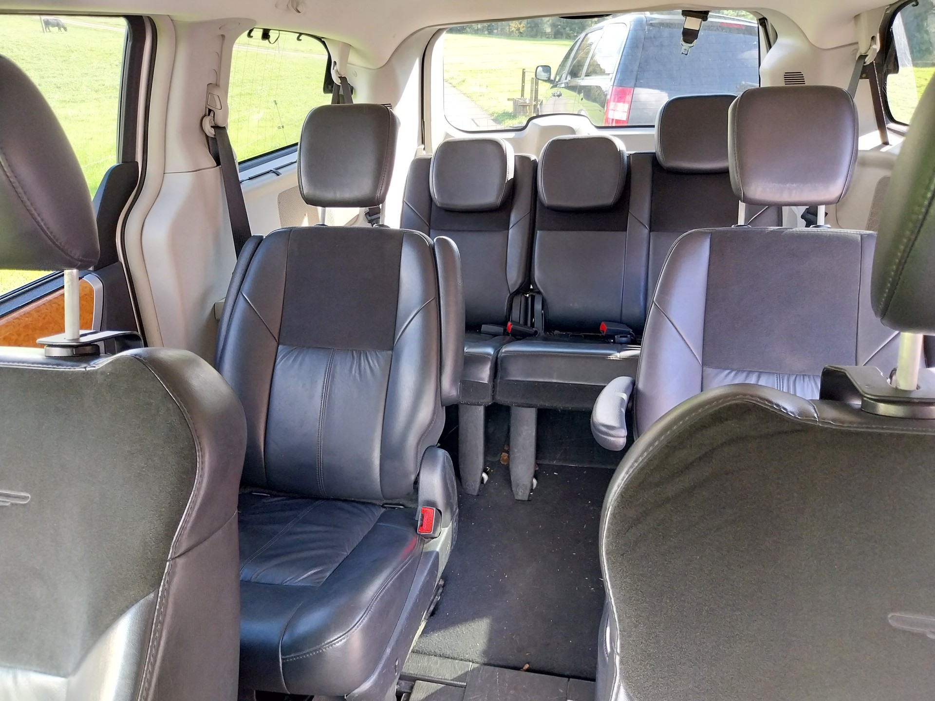 CHRYSLER Grand Voyager 2.8 CRD Limited Automatic-image-3