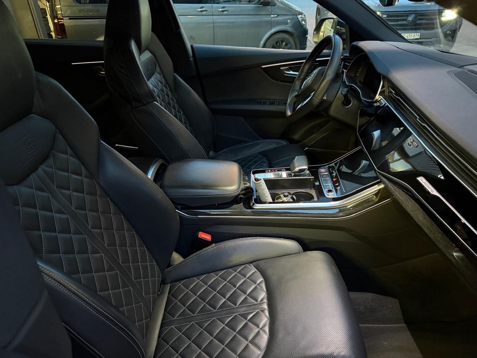 AUDI SQ8 50 TDI quattro tiptronic-image-12